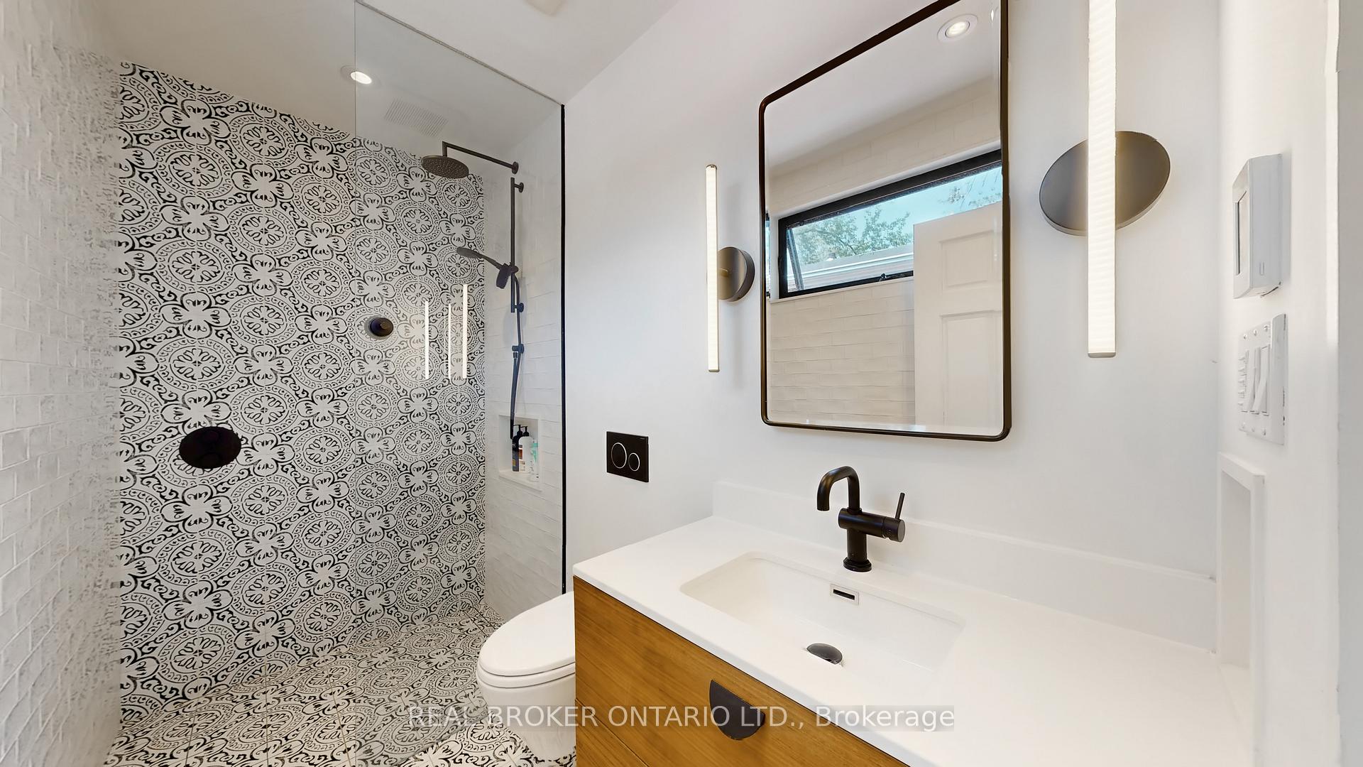 Photo 25 of 48 Morse Street, Toronto, South Riverdale — HOMEH