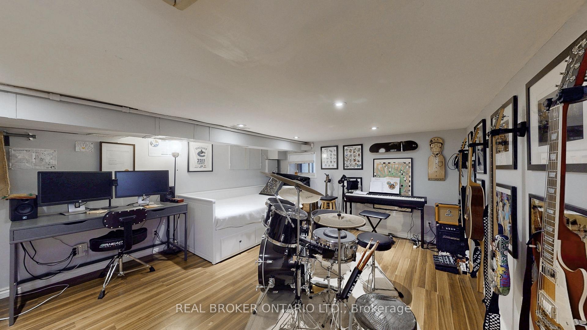 Photo 33 of 48 Morse Street, Toronto, South Riverdale — HOMEH