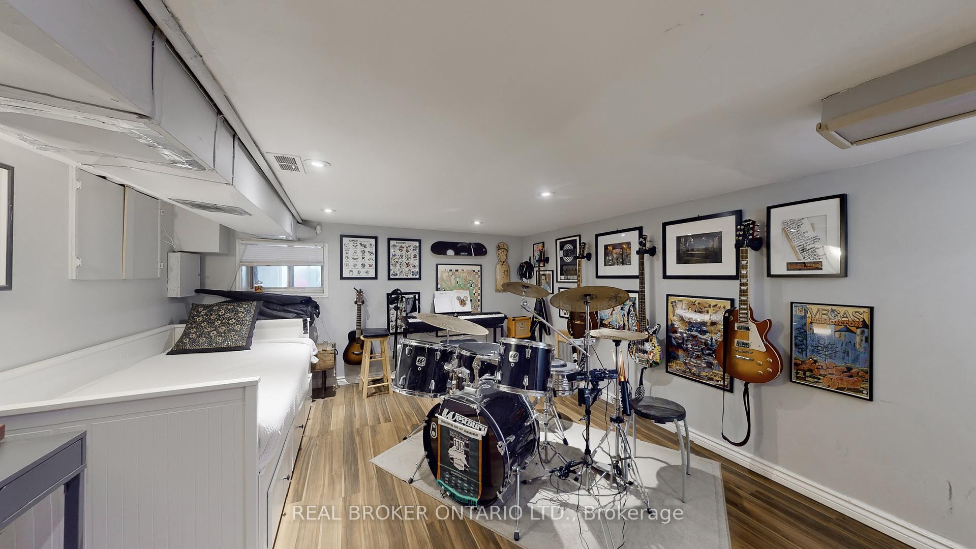 Photo 34 of 48 Morse Street, Toronto, South Riverdale — HOMEH