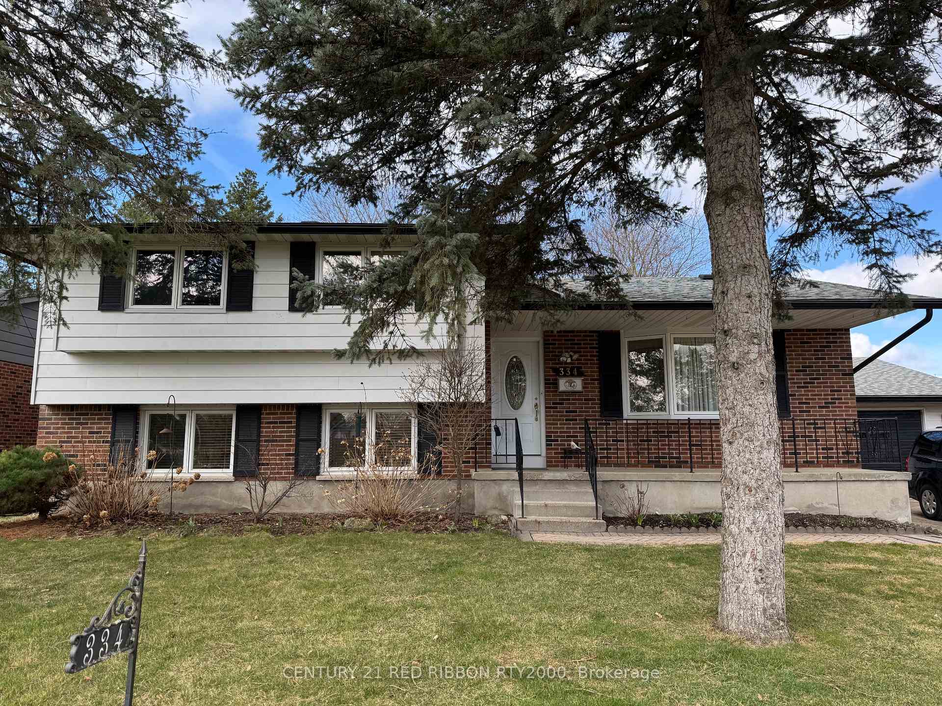 Front of 334 Helen Drive