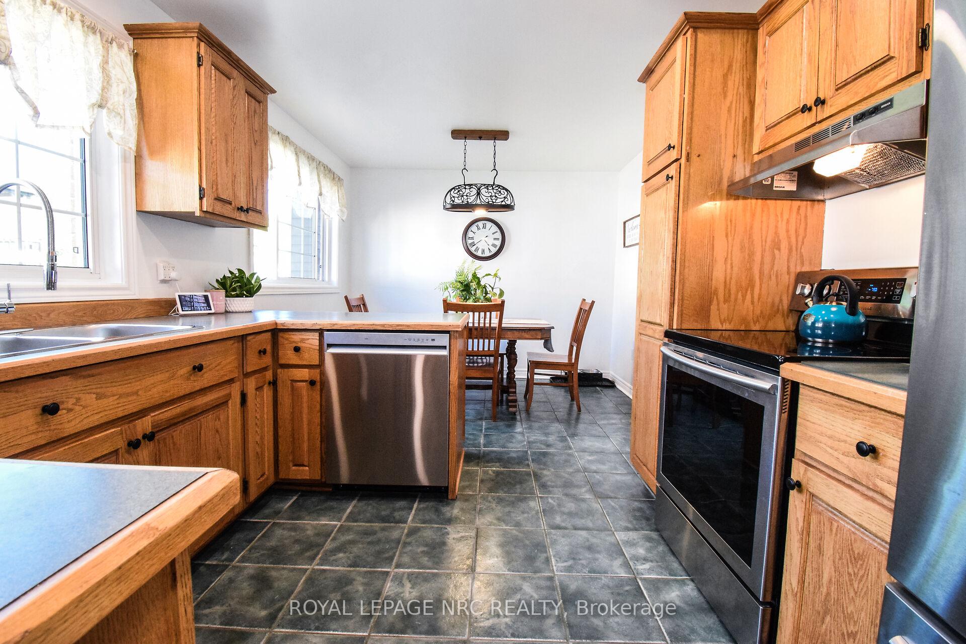 Photo 19 of 37 Biggar Road, Thorold, Port Robinson — HOMEH