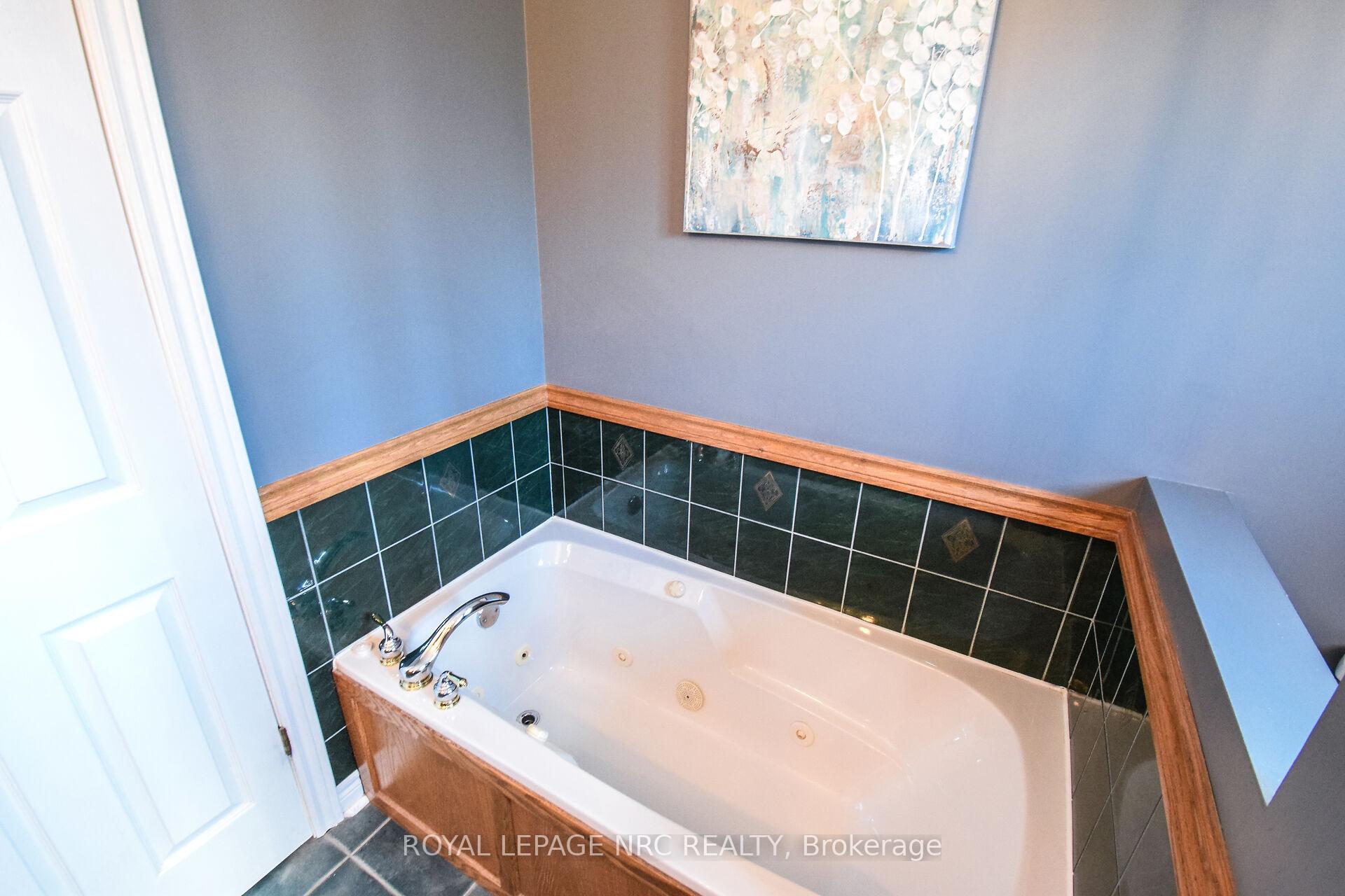 Photo 24 of 37 Biggar Road, Thorold, Port Robinson — HOMEH