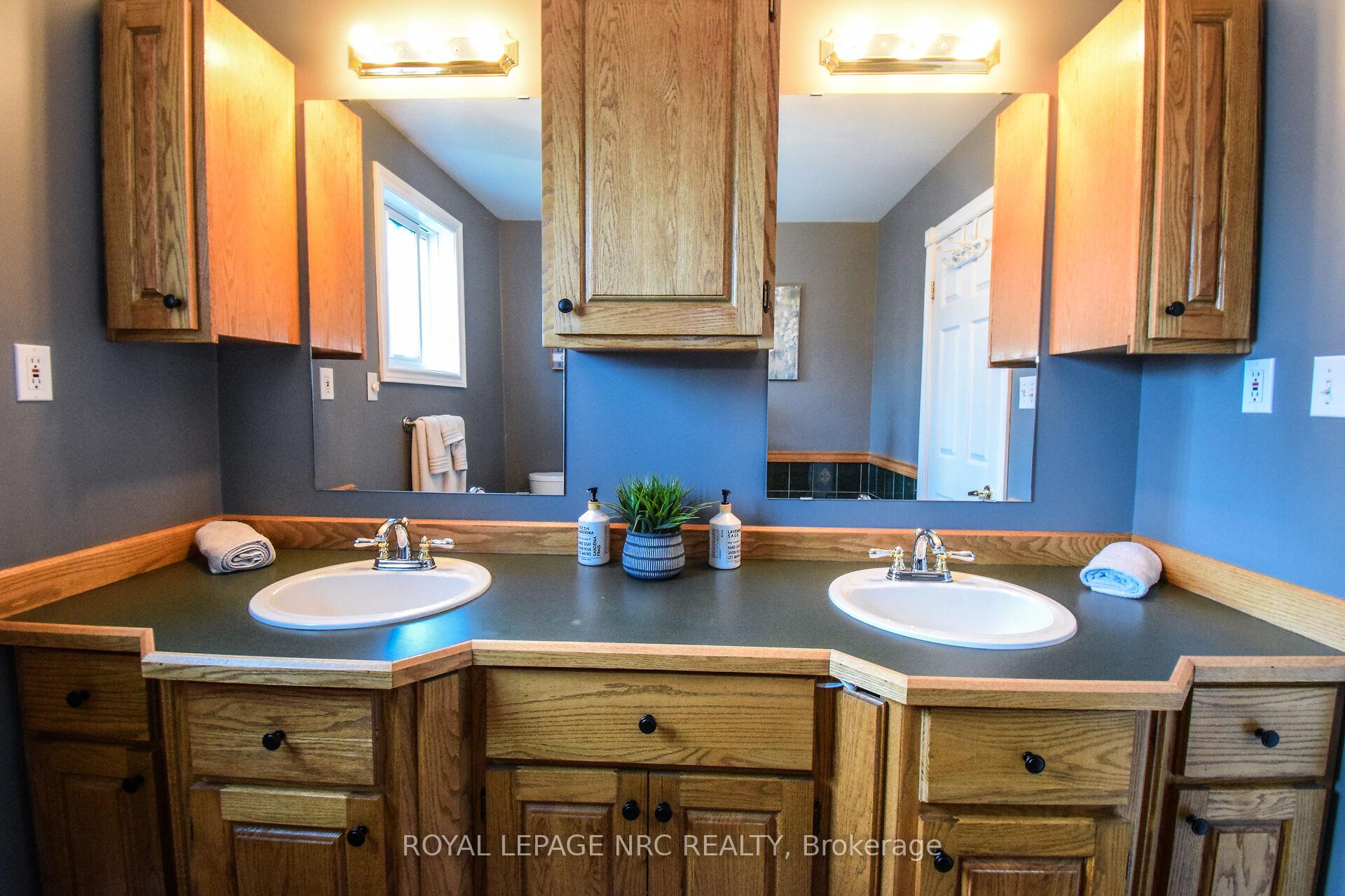 Photo 25 of 37 Biggar Road, Thorold, Port Robinson — HOMEH