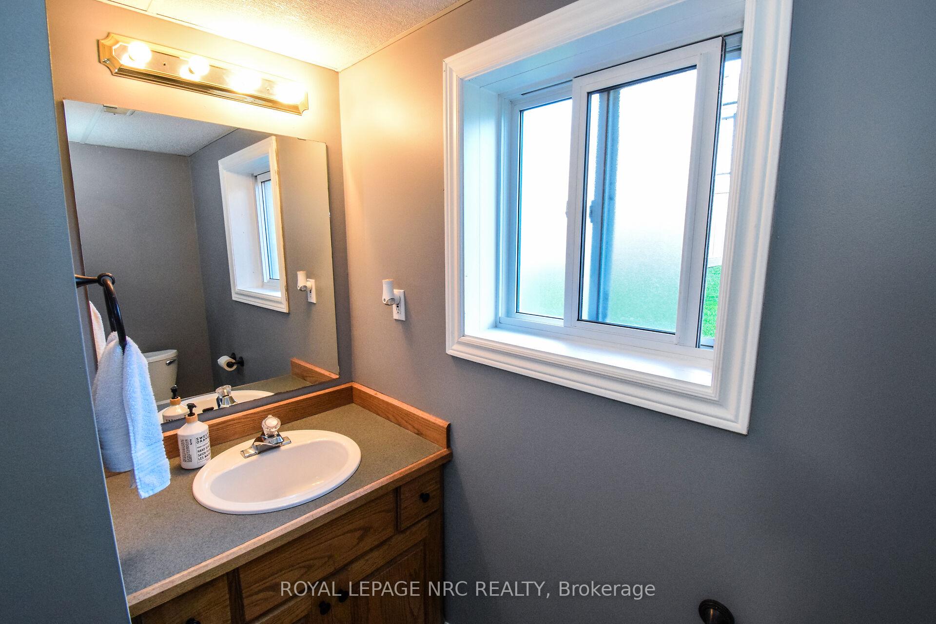 Photo 35 of 37 Biggar Road, Thorold, Port Robinson — HOMEH