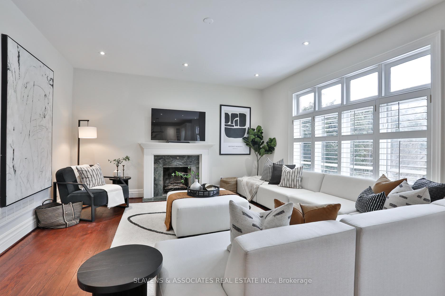 Photo 14 of 415 Cranbrooke Avenue, Toronto, Bedford Park-Nortown — HOMEH
