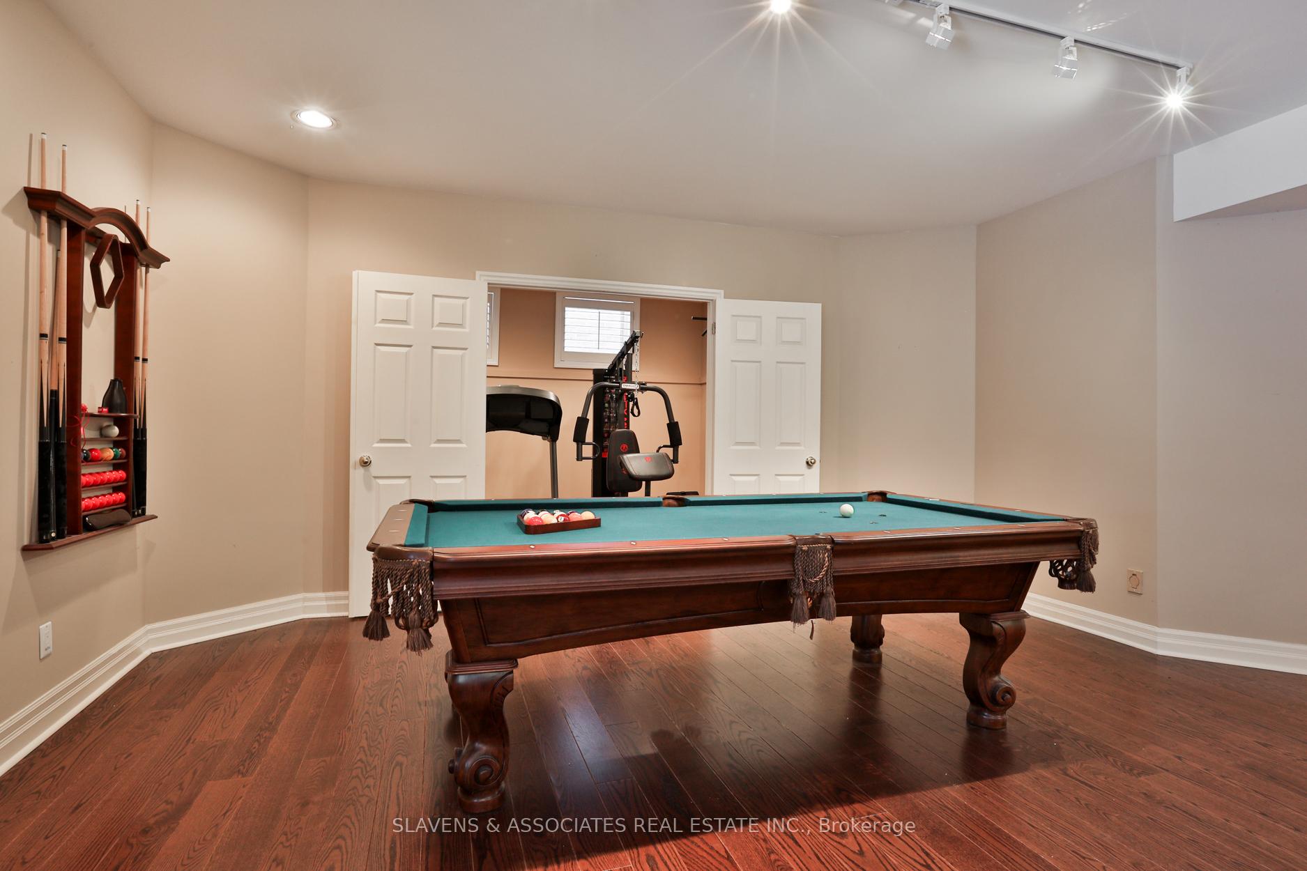 Photo 36 of 415 Cranbrooke Avenue, Toronto, Bedford Park-Nortown — HOMEH
