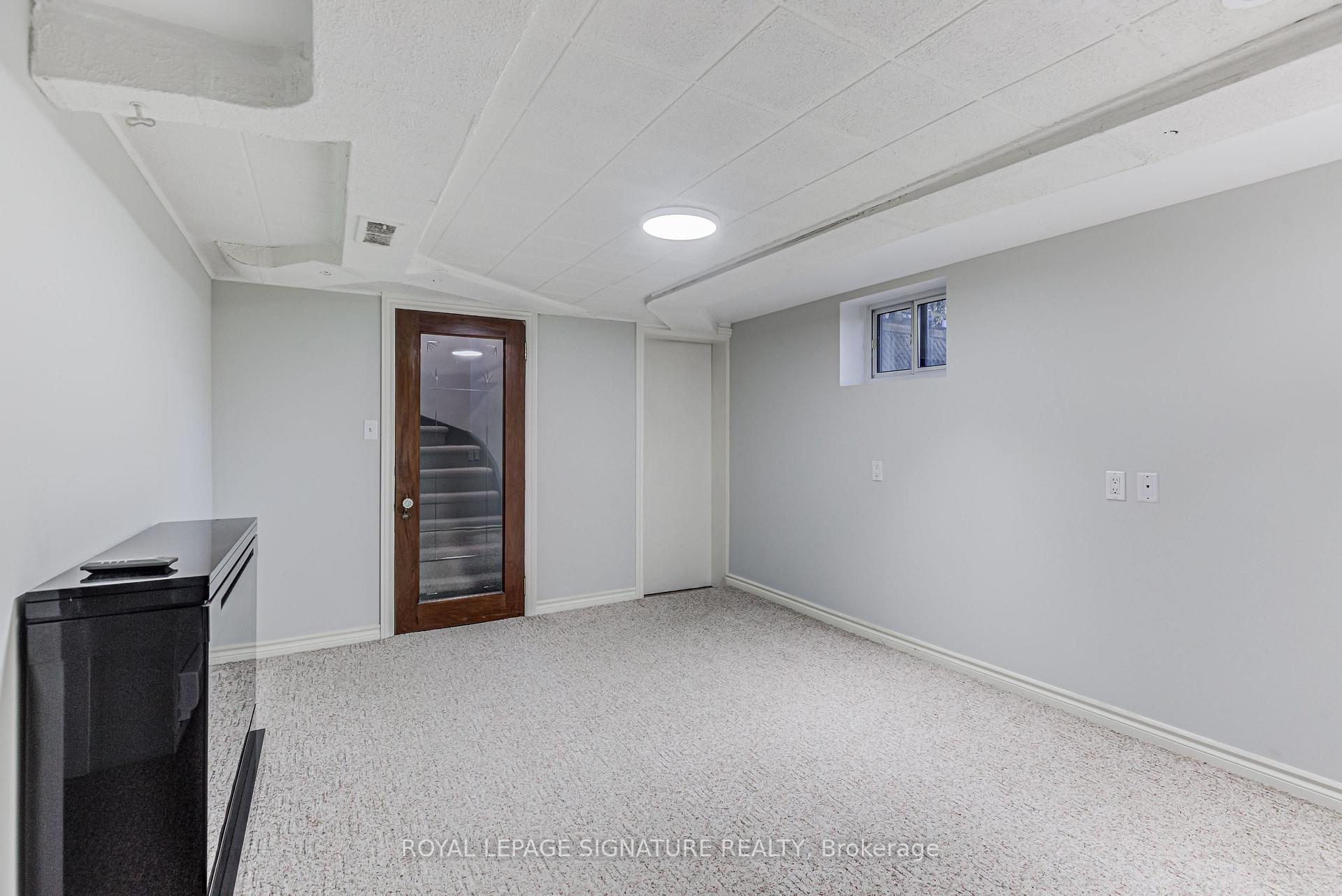 Photo 4 of Unit Lower, 81 Hopedale Avenue, Toronto, Broadview North — HOMEH
