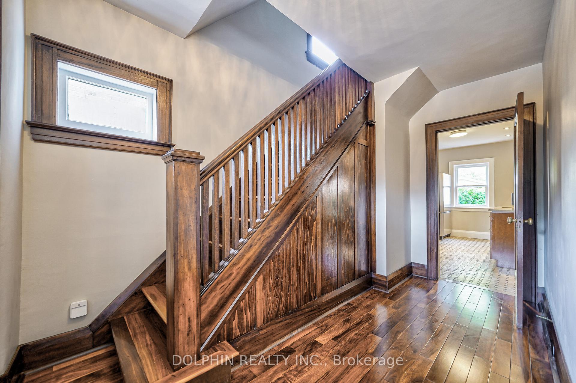 Photo 3 of 66 Lawrence Avenue W, Toronto, Lawrence Park North — HOMEH