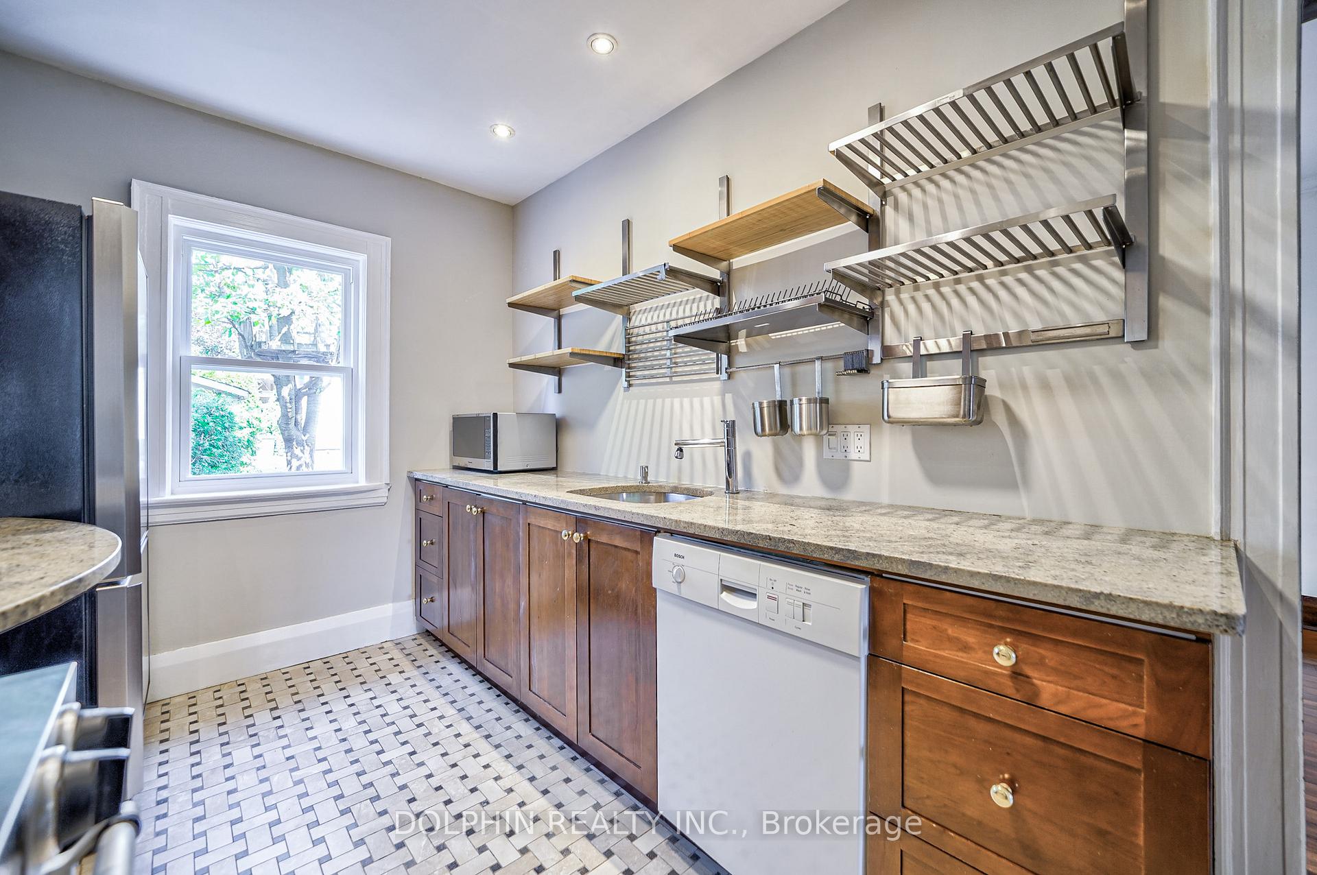 Photo 8 of 66 Lawrence Avenue W, Toronto, Lawrence Park North — HOMEH