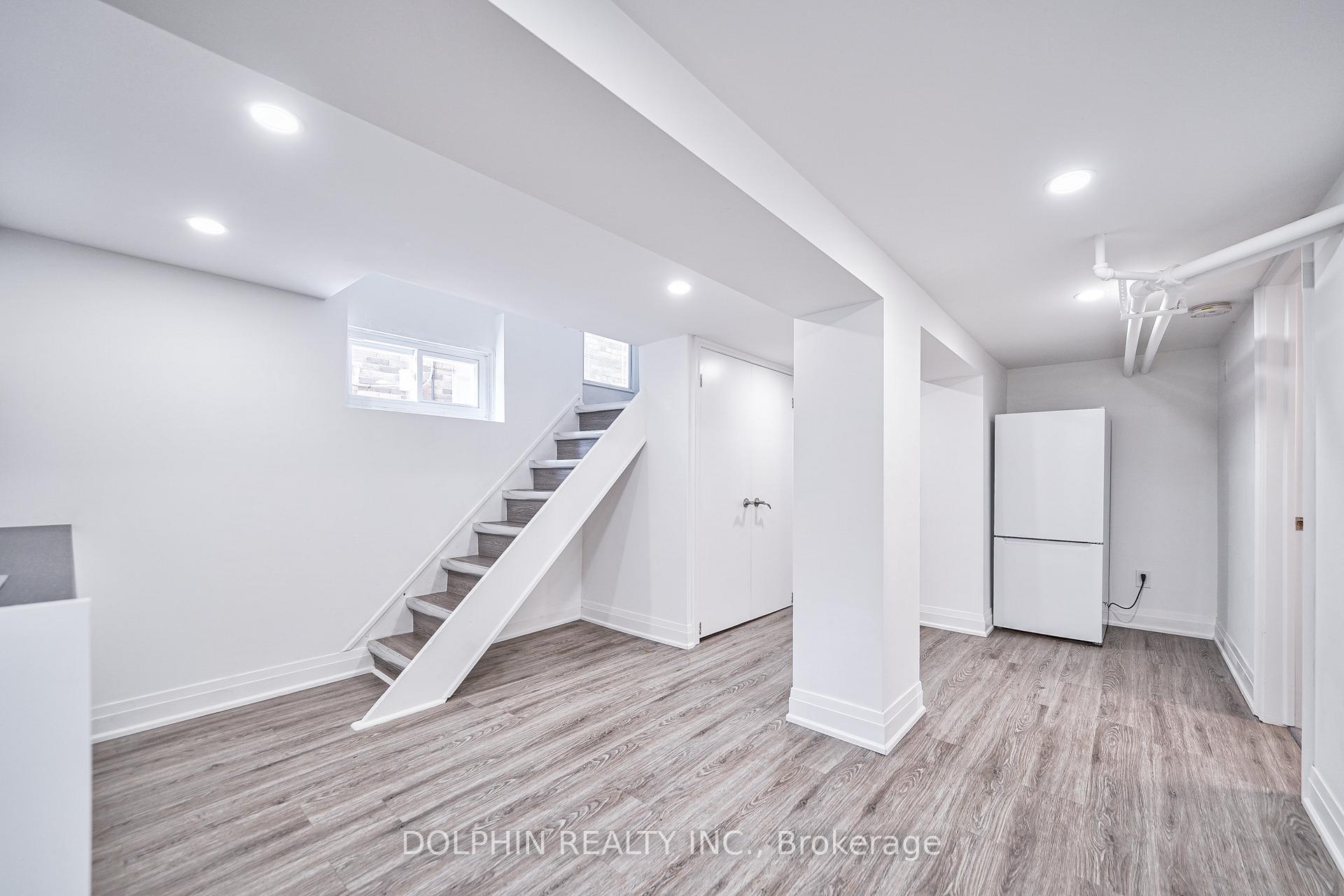 Photo 14 of 66 Lawrence Avenue W, Toronto, Lawrence Park North — HOMEH