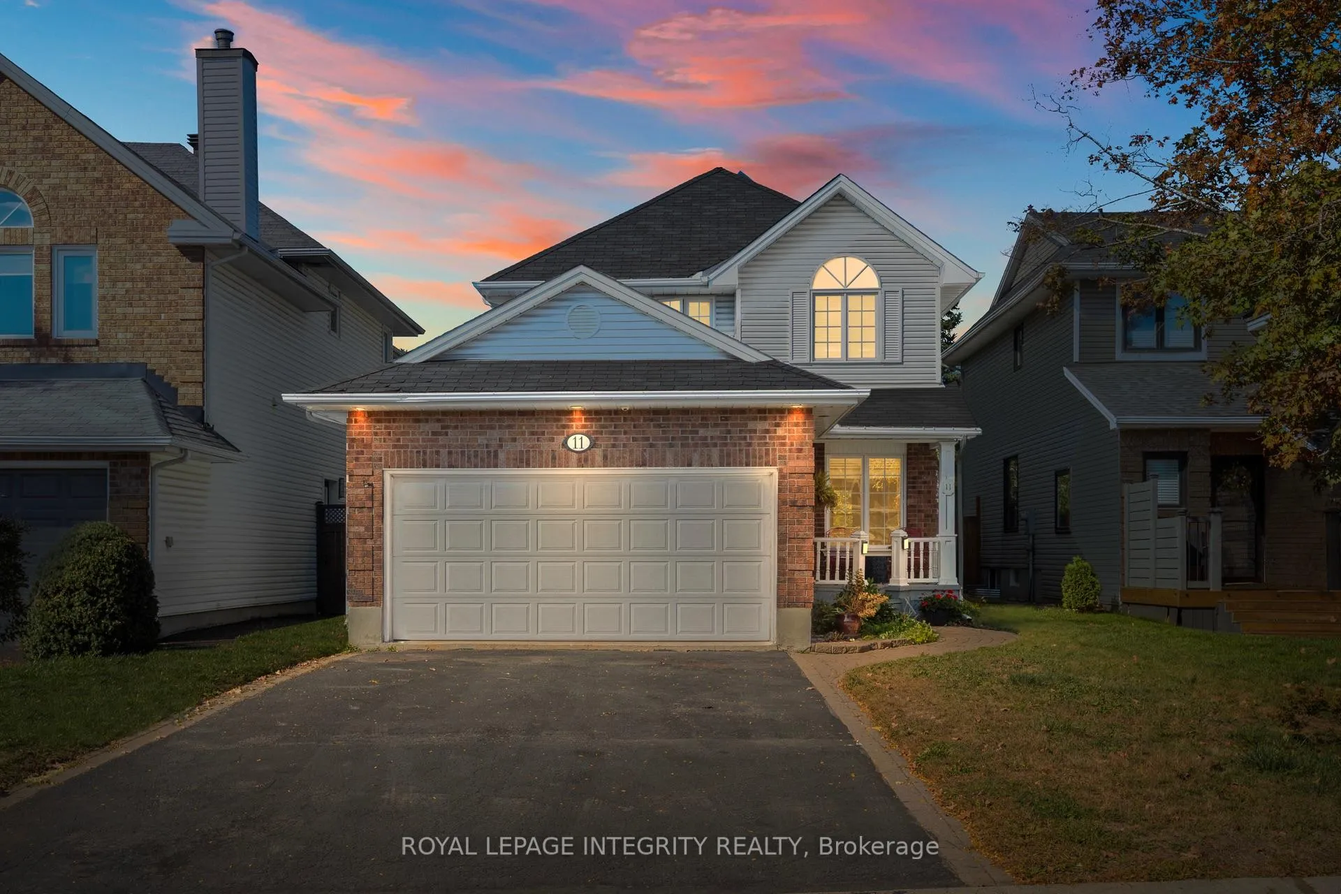 Photo 1 of 11 Royal Field Crescent, Ottawa, Barrhaven - Longfields — HOMEH