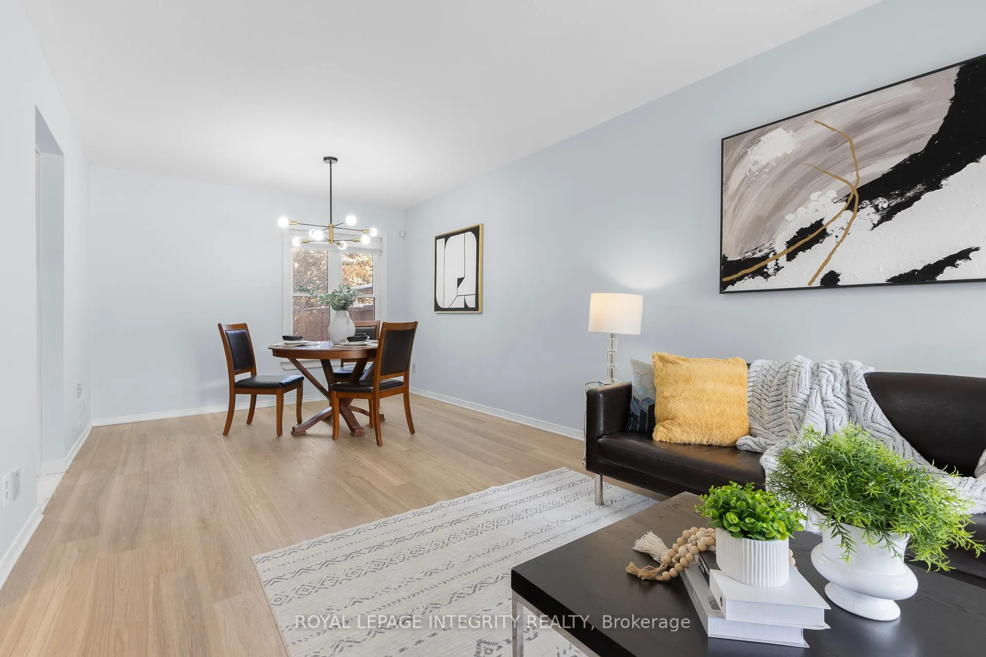 Photo 2 of 11 Royal Field Crescent, Ottawa, Barrhaven - Longfields — HOMEH
