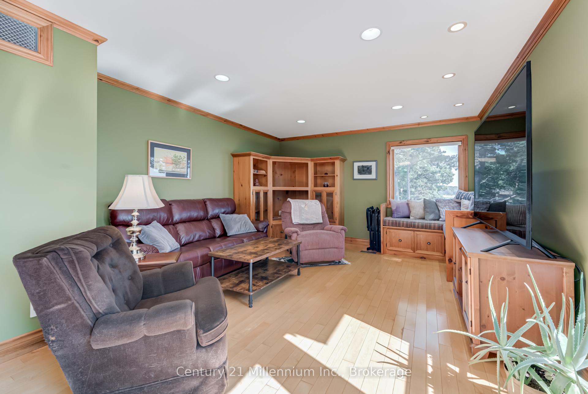 Photo 13 of 8 Willow Drive, Tiny, Rural Tiny — HOMEH