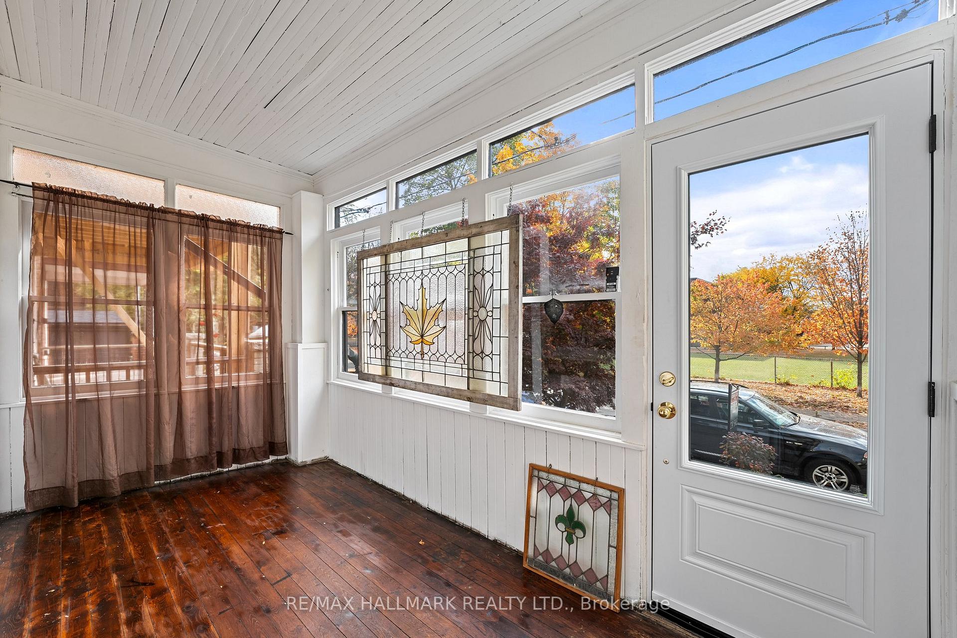 Photo 2 of 52 Sproat Avenue, Toronto, South Riverdale — HOMEH