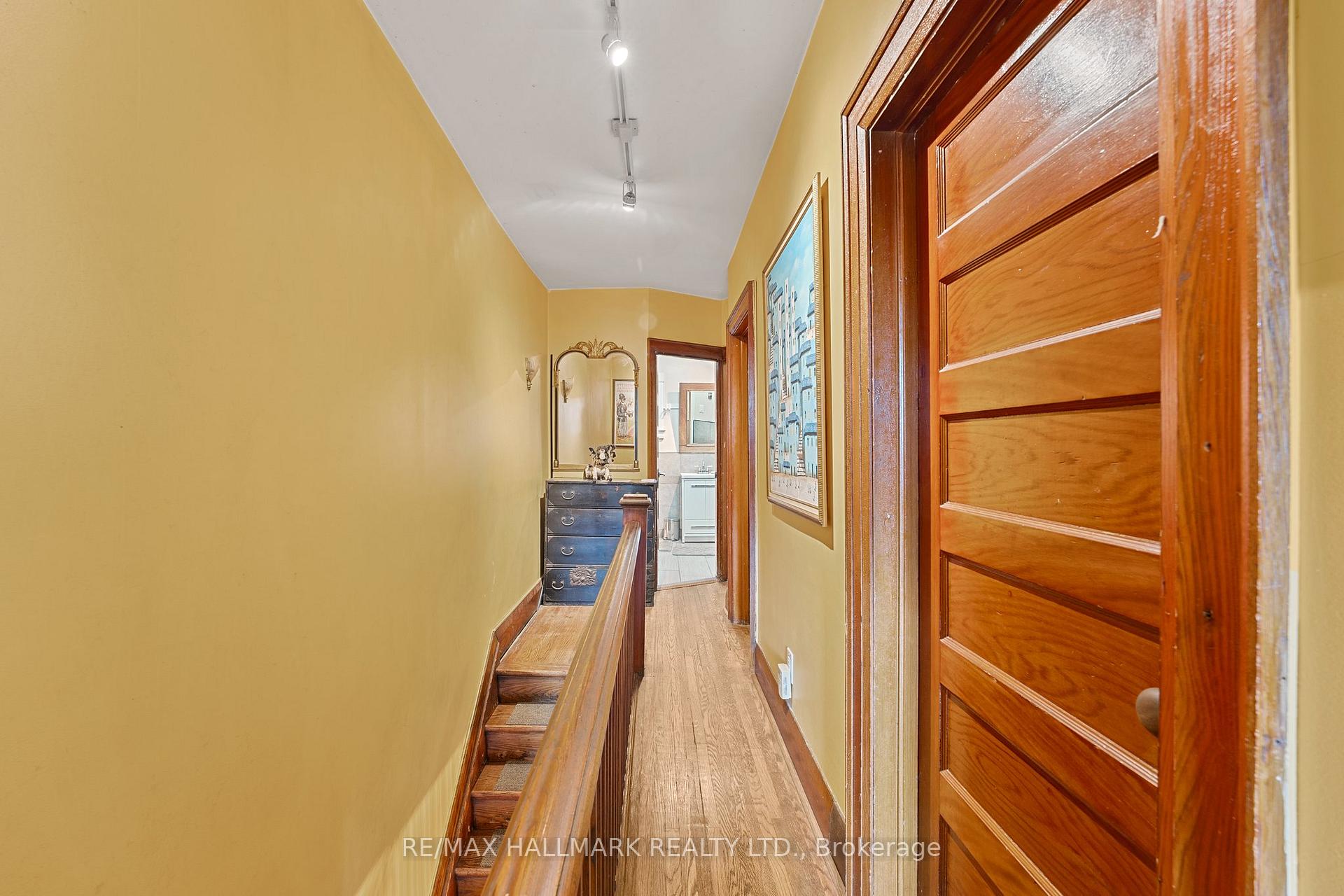 Photo 22 of 52 Sproat Avenue, Toronto, South Riverdale — HOMEH