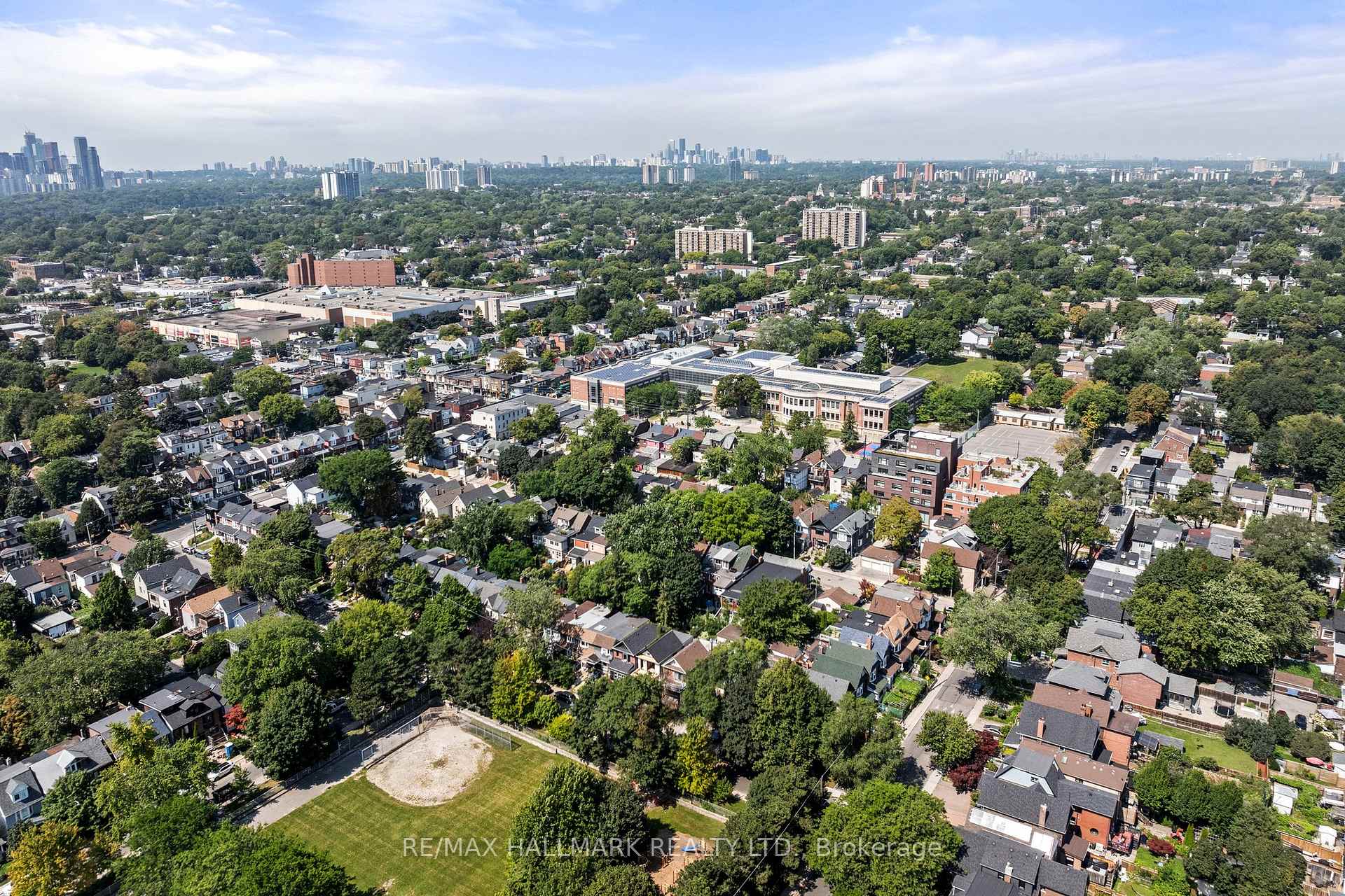 Photo 38 of 52 Sproat Avenue, Toronto, South Riverdale — HOMEH