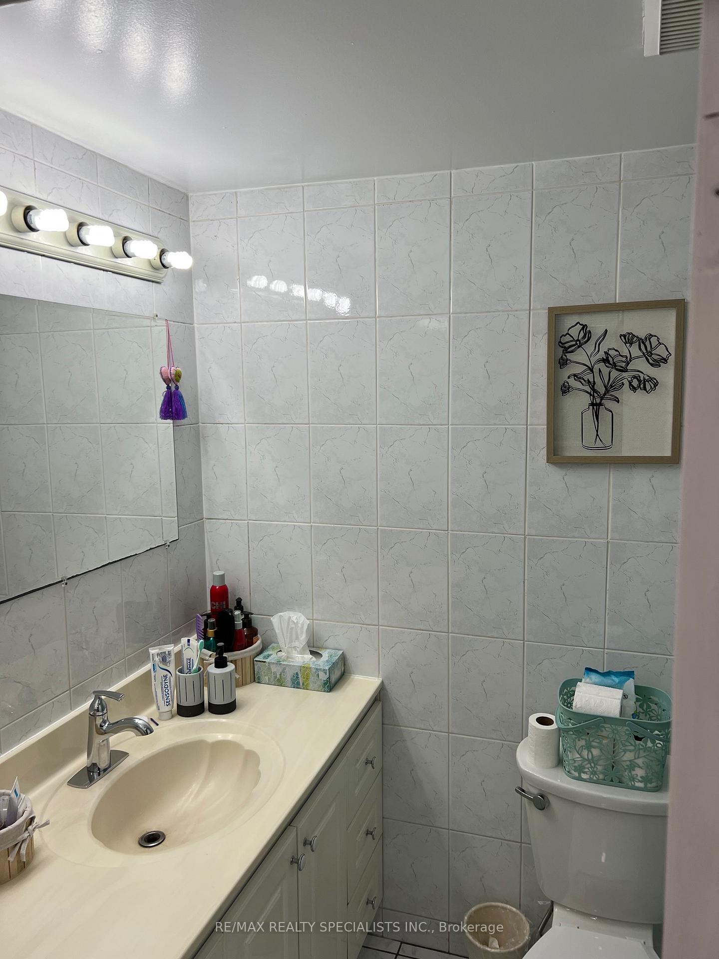 Photo 8 of Unit Lower Level, 336 Vaughan Road, Toronto, Humewood-Cedarvale — HOMEH