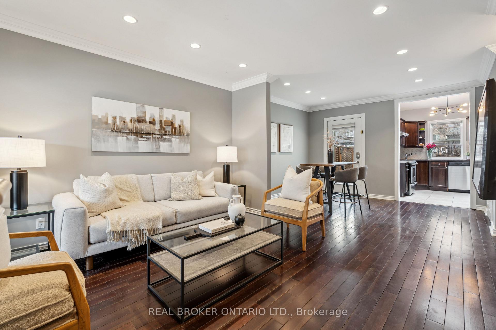 Photo 4 of 368 Cedarvale Avenue, Toronto, Woodbine-Lumsden — HOMEH