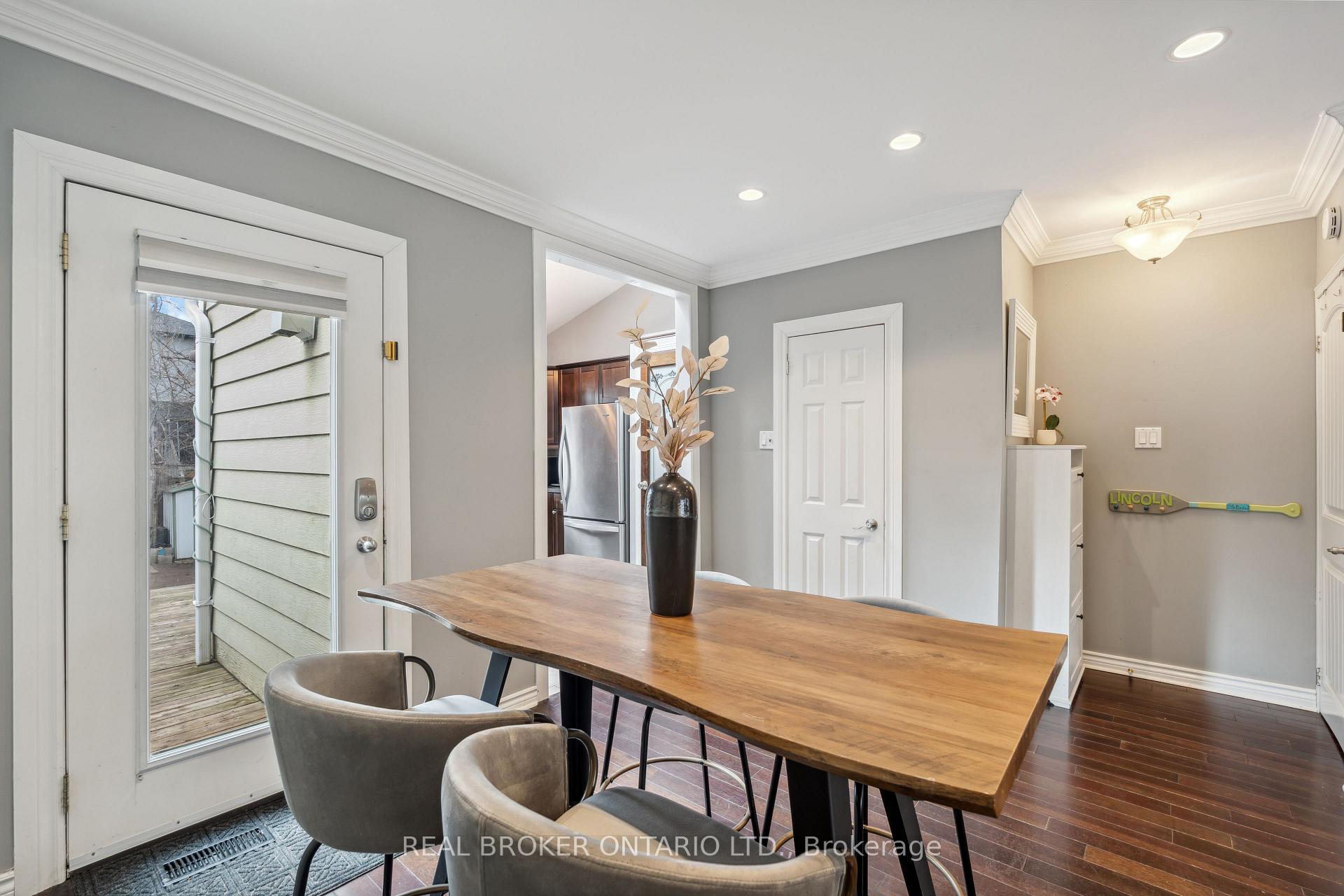 Photo 12 of 368 Cedarvale Avenue, Toronto, Woodbine-Lumsden — HOMEH