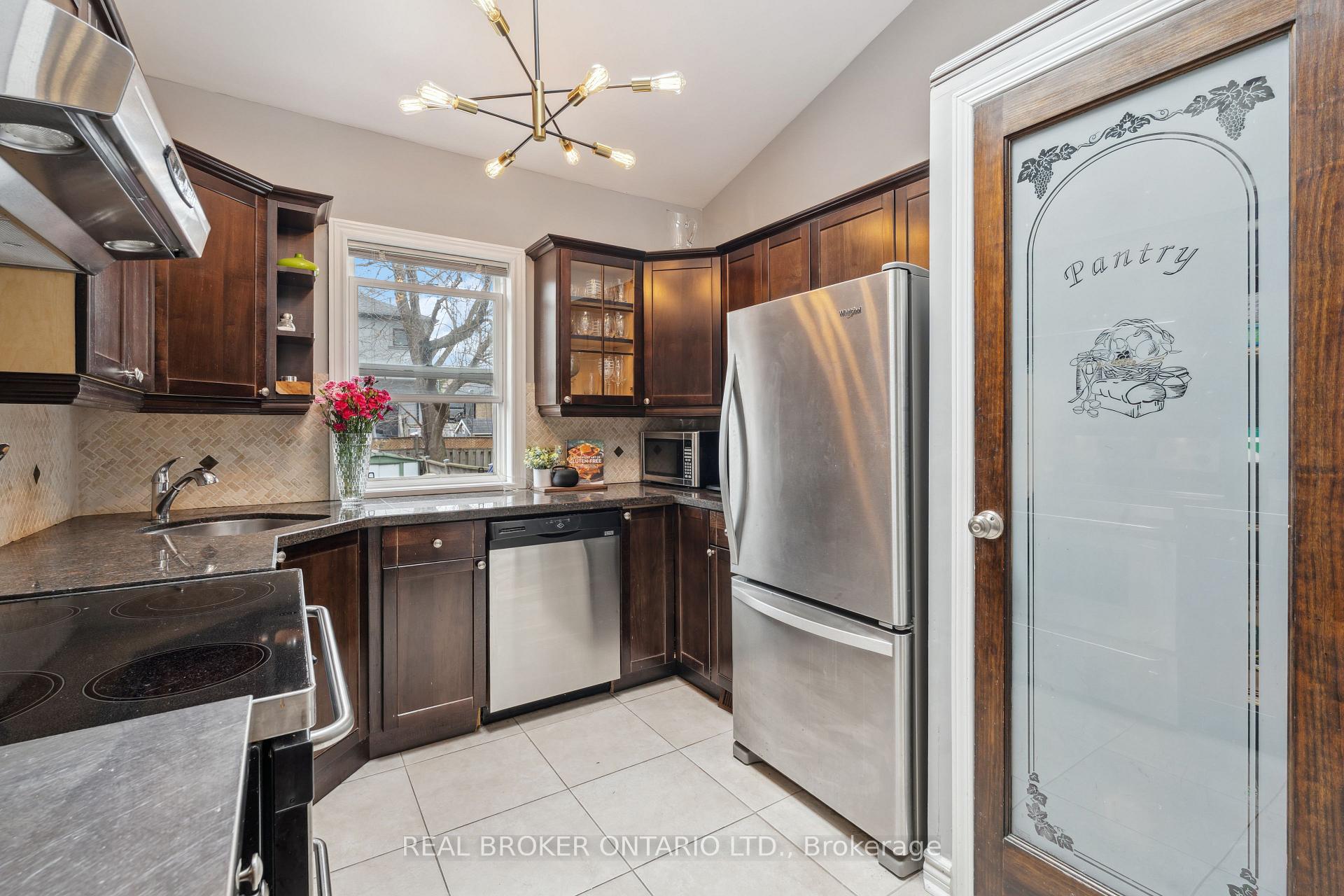 Photo 14 of 368 Cedarvale Avenue, Toronto, Woodbine-Lumsden — HOMEH