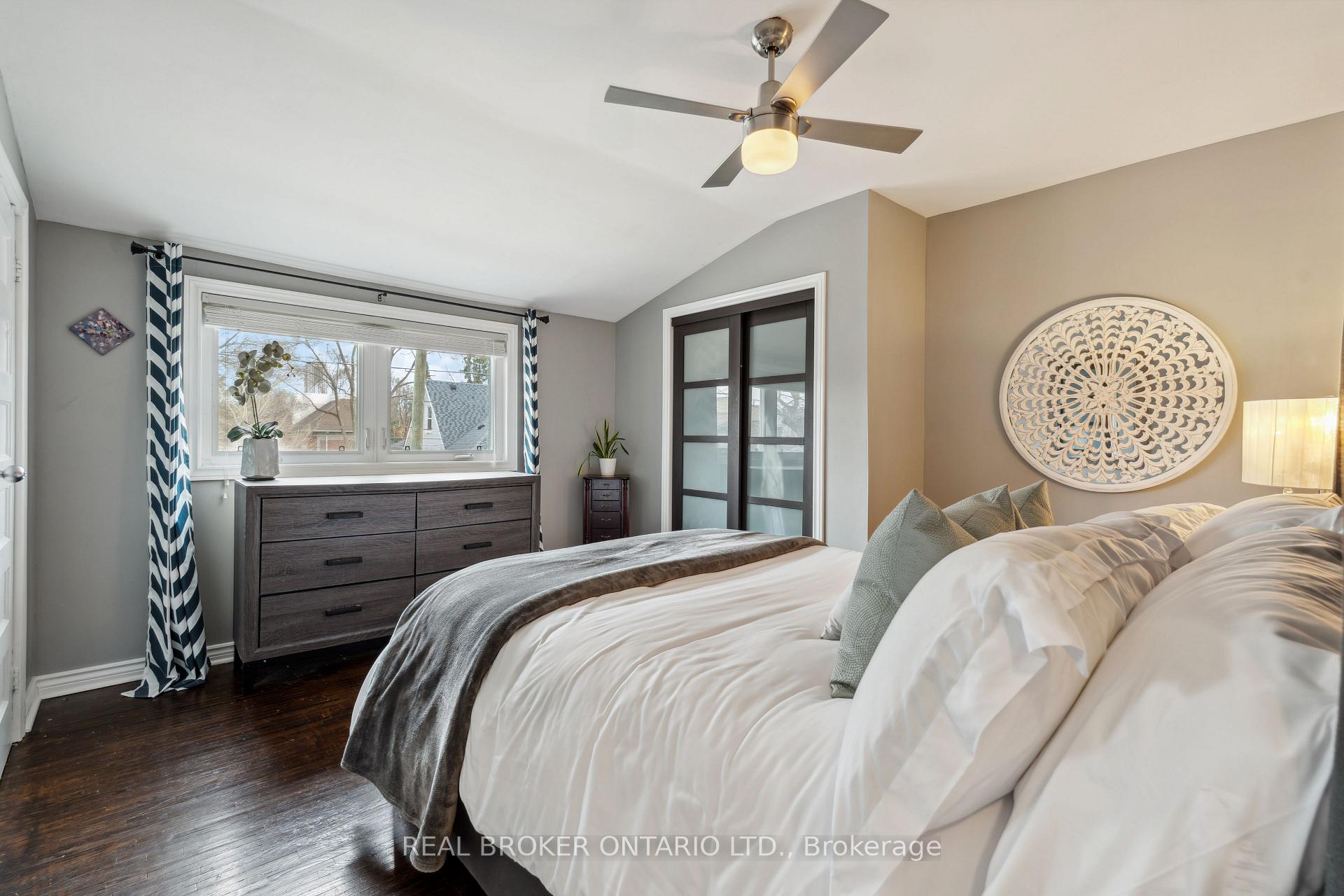 Photo 20 of 368 Cedarvale Avenue, Toronto, Woodbine-Lumsden — HOMEH