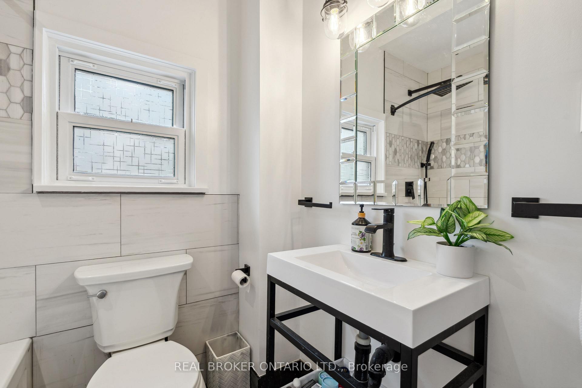 Photo 24 of 368 Cedarvale Avenue, Toronto, Woodbine-Lumsden — HOMEH