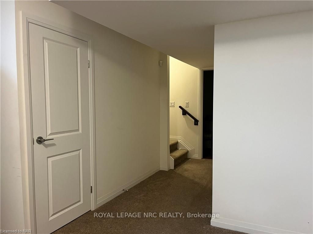 Photo 3 of Unit bsmt, 225 Bur Oak Drive, Thorold, Confederation Heights — HOMEH