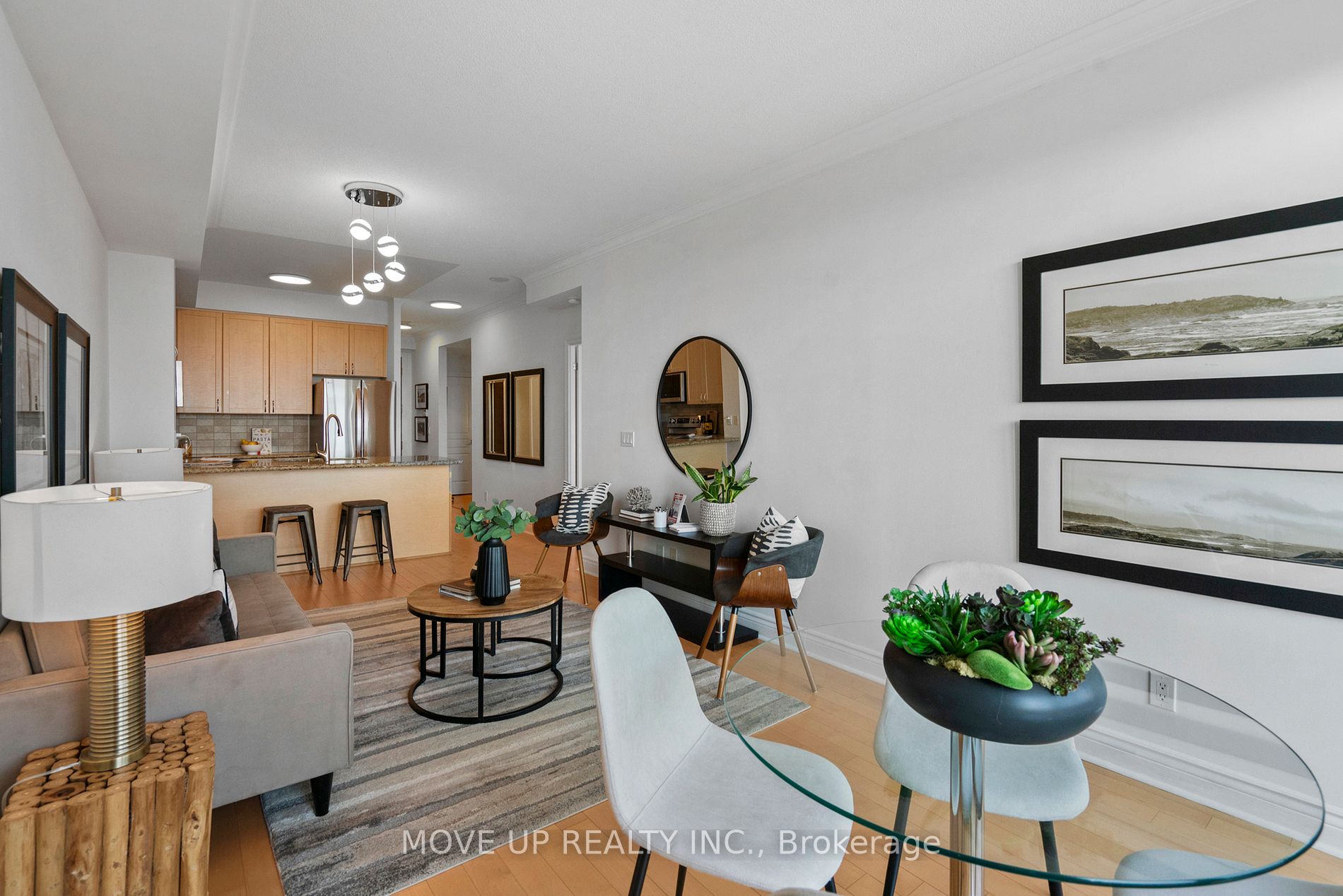 Photo 3 of Unit 2005, 7 North Park Road, Vaughan, Beverley Glen — HOMEH