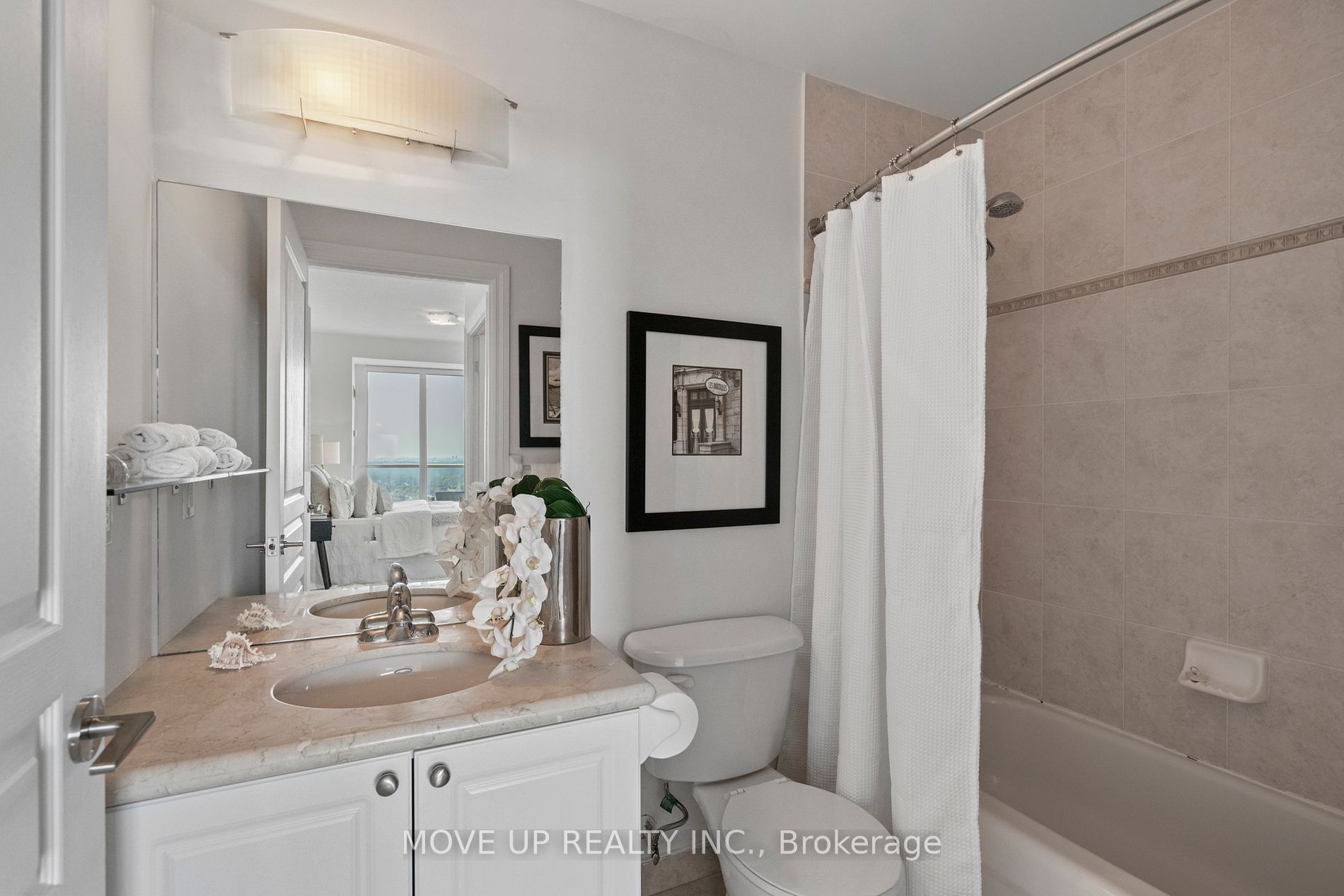 Photo 21 of Unit 2005, 7 North Park Road, Vaughan, Beverley Glen — HOMEH