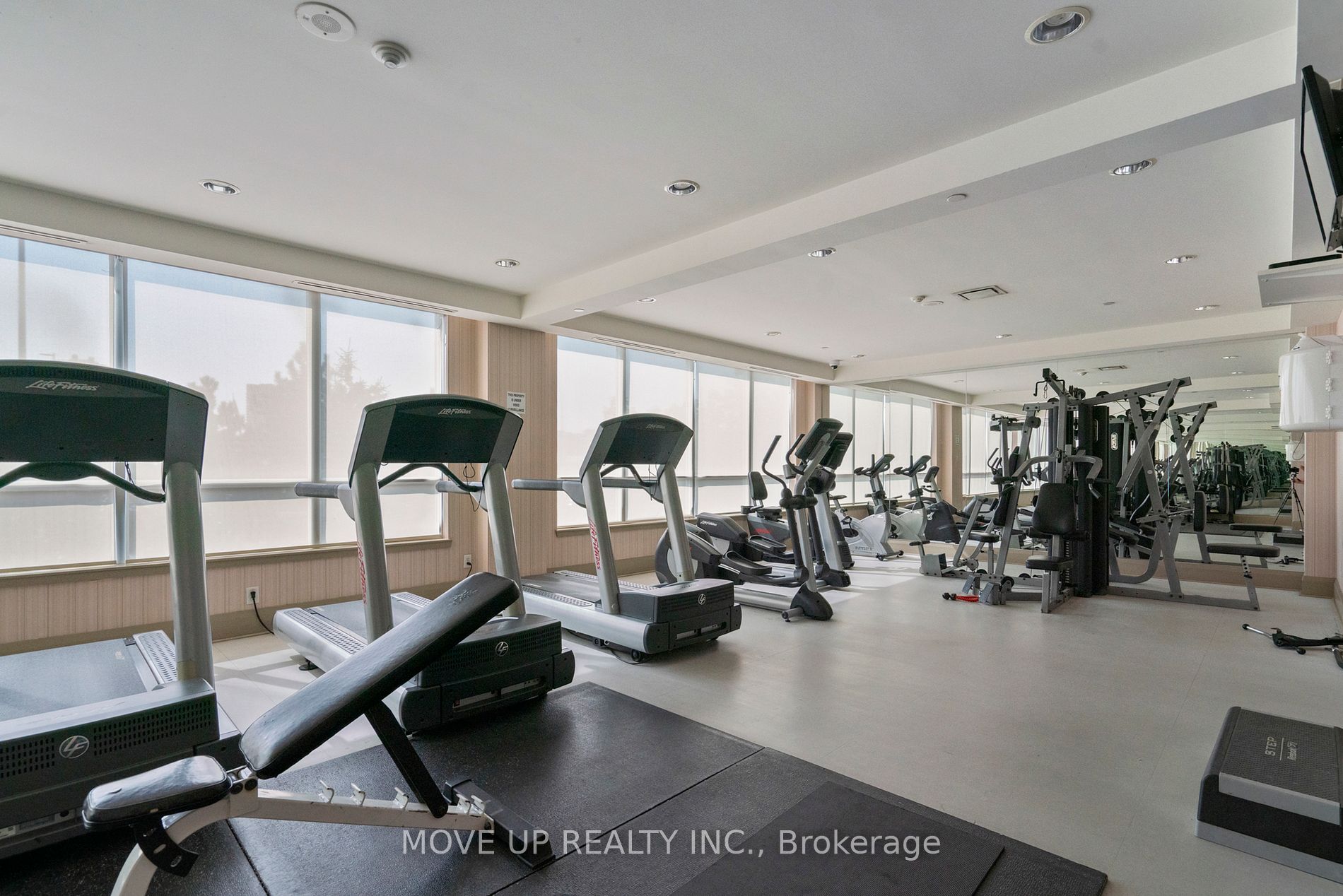Photo 24 of Unit 2005, 7 North Park Road, Vaughan, Beverley Glen — HOMEH