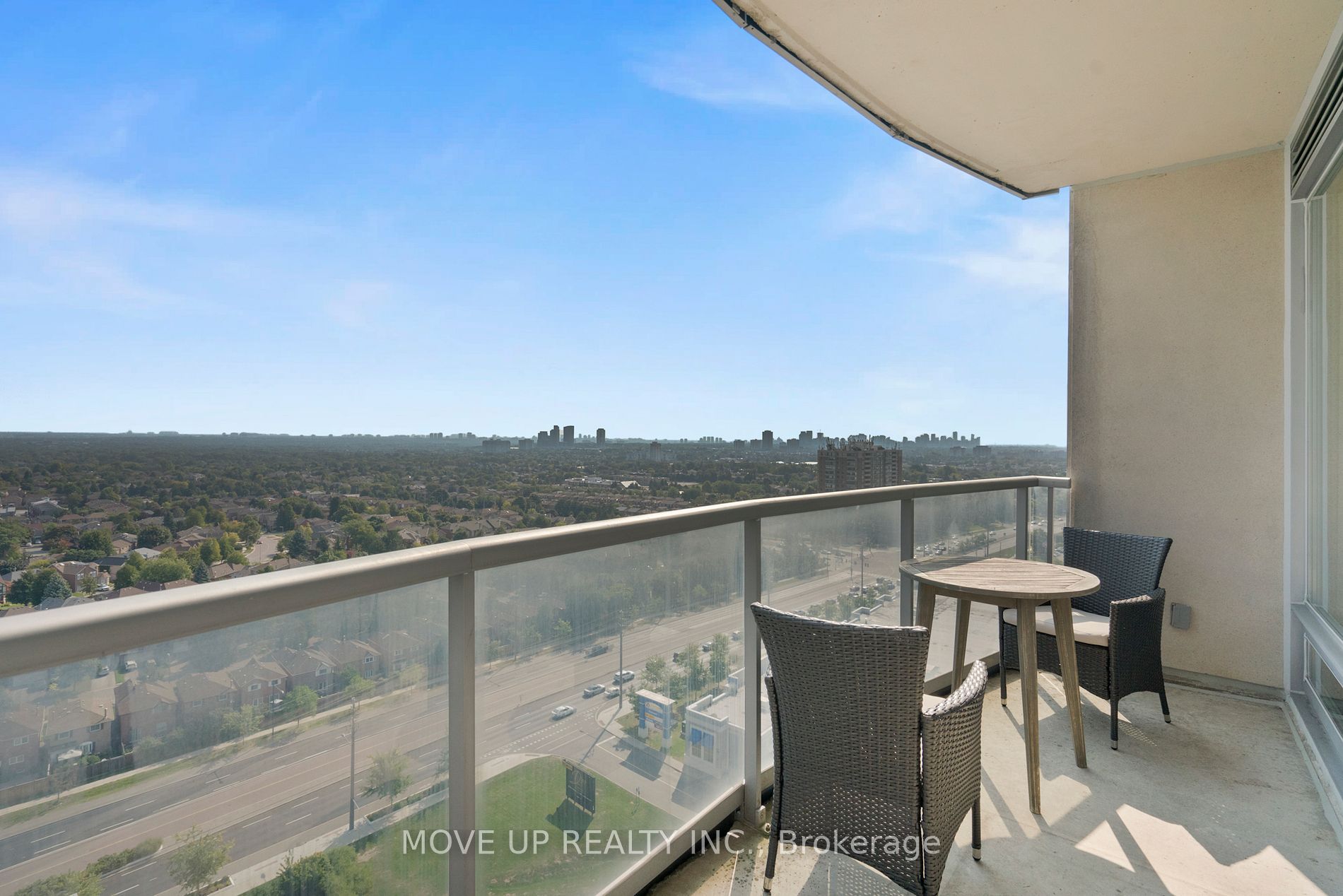 Photo 23 of Unit 2005, 7 North Park Road, Vaughan, Beverley Glen — HOMEH