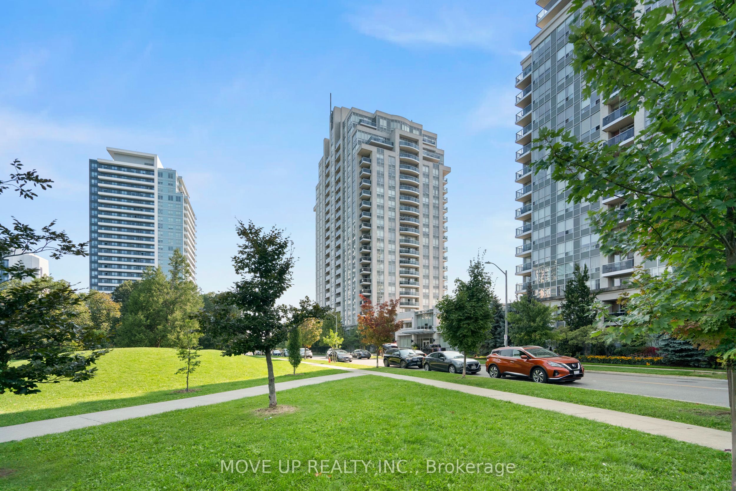 Photo 2 of Unit 2005, 7 North Park Road, Vaughan, Beverley Glen — HOMEH