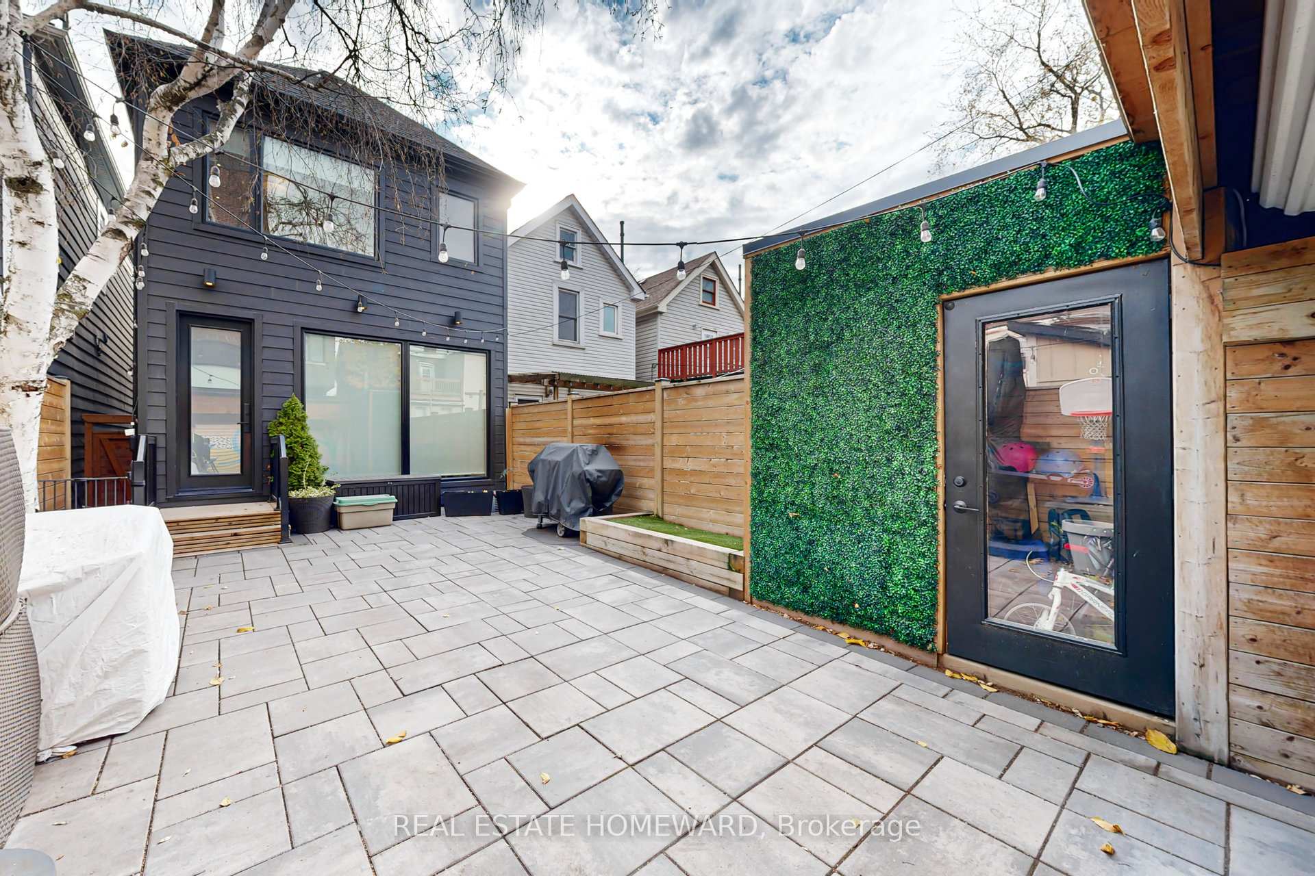 Photo 33 of 44 Endean Avenue, Toronto, South Riverdale — HOMEH