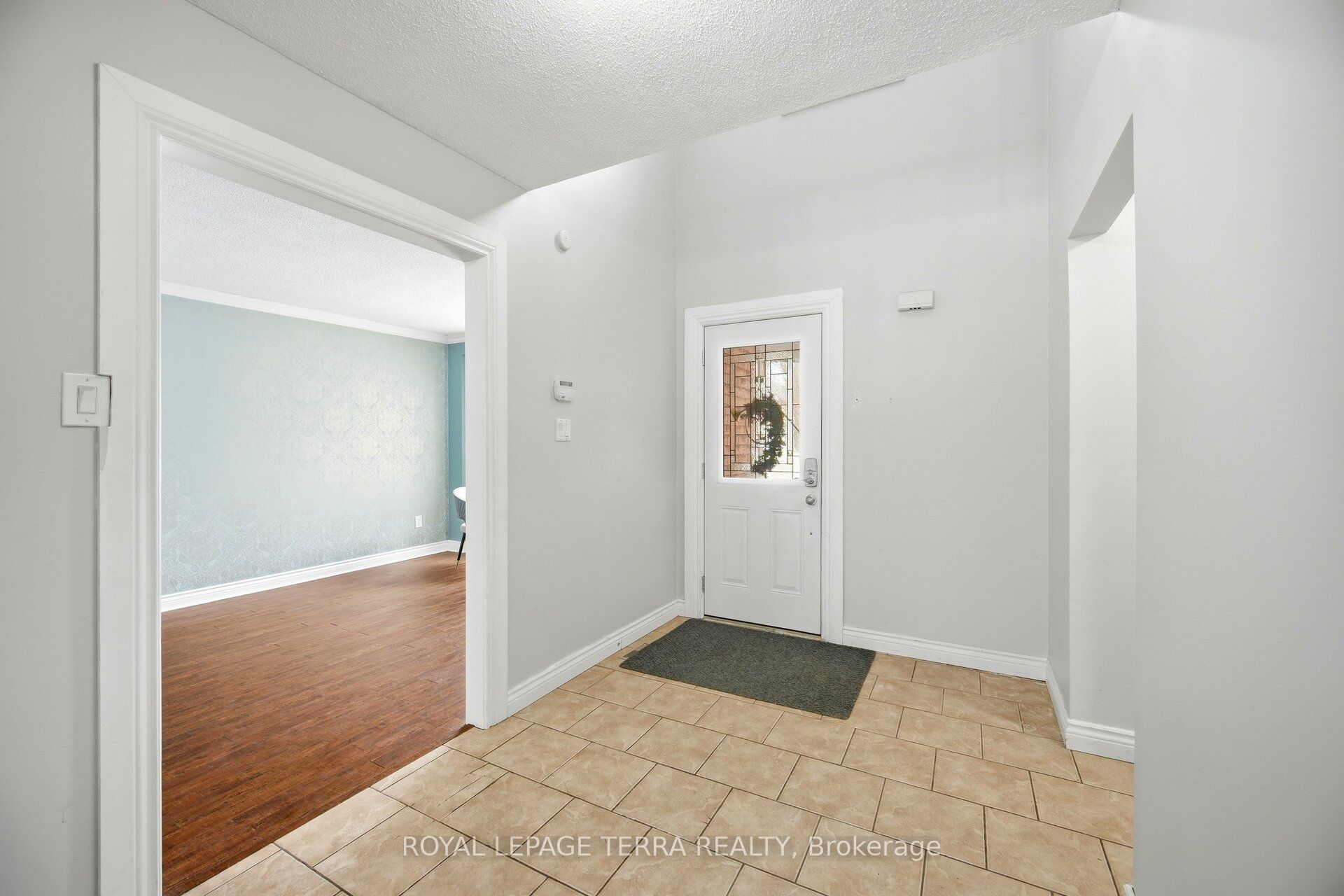 Photo 55 of 44 Carruthers Crescent, Barrie, Grove East — HOMEH
