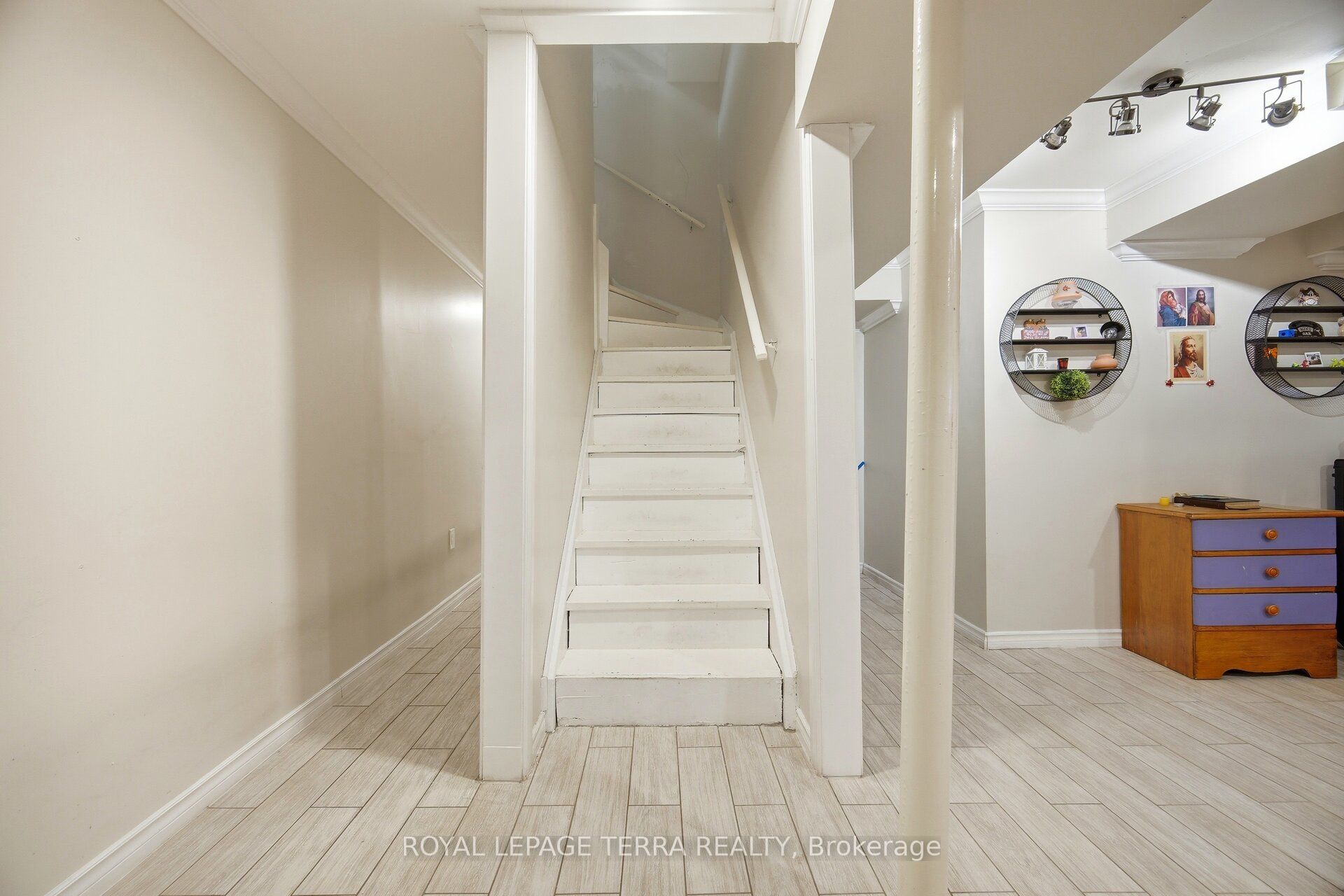Photo 84 of 44 Carruthers Crescent, Barrie, Grove East — HOMEH