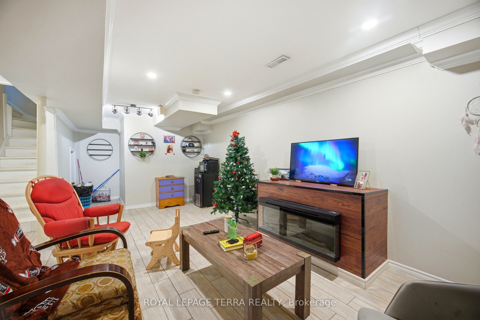 Photo 88 of 44 Carruthers Crescent, Barrie, Grove East — HOMEH
