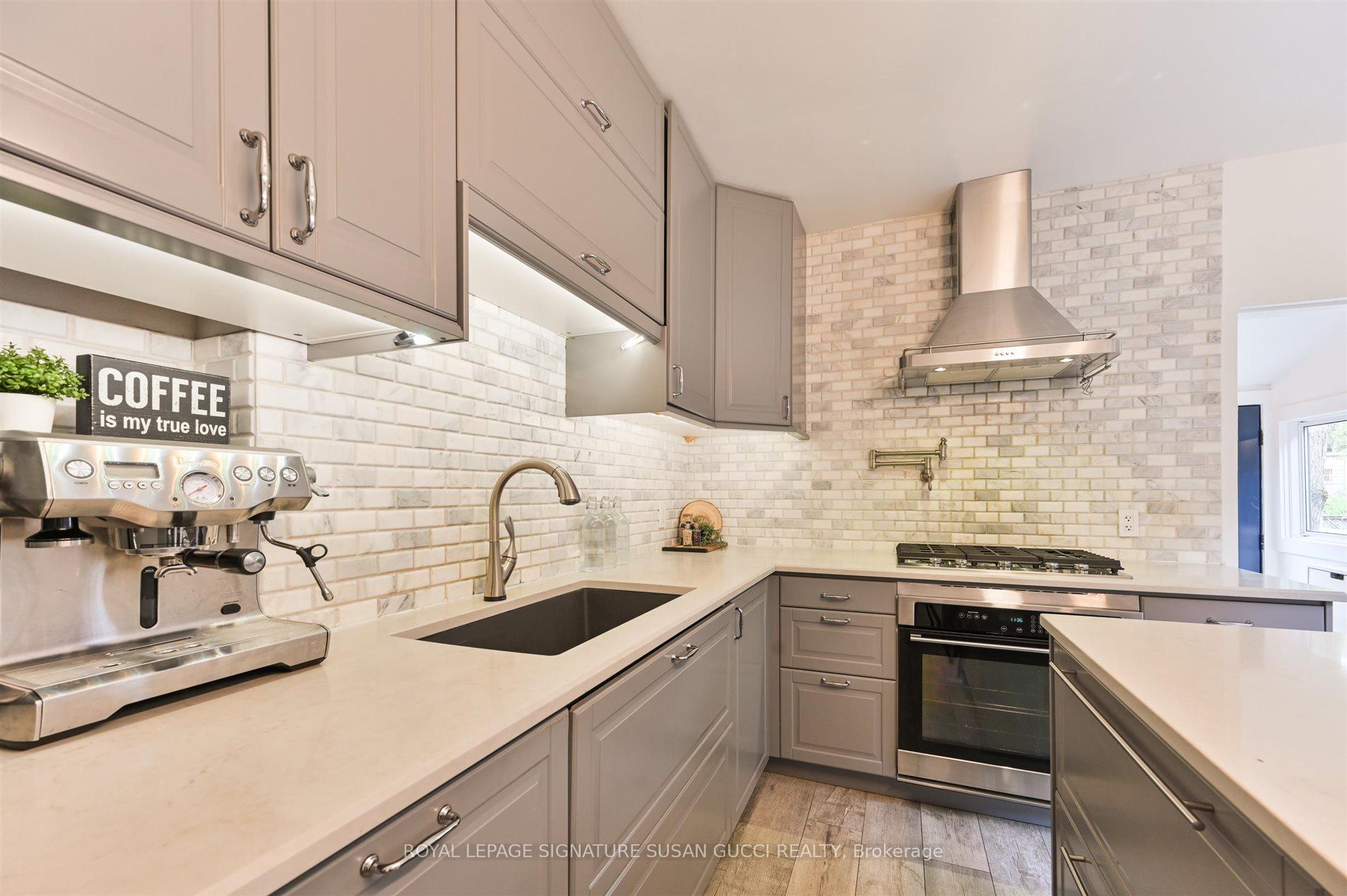 Photo 9 of 115 Aldwych Avenue, Toronto, Danforth Village-East York — HOMEH