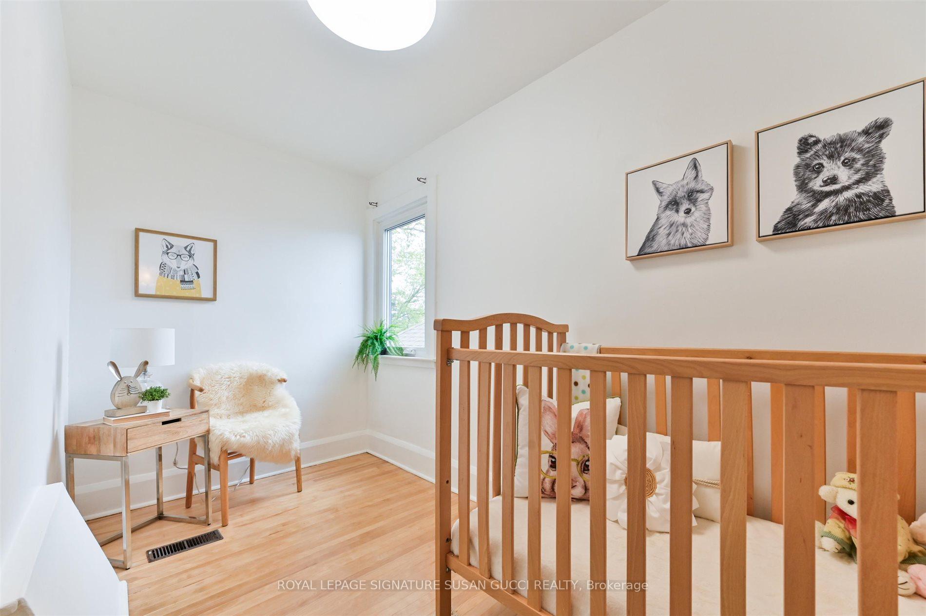 Photo 14 of 115 Aldwych Avenue, Toronto, Danforth Village-East York — HOMEH