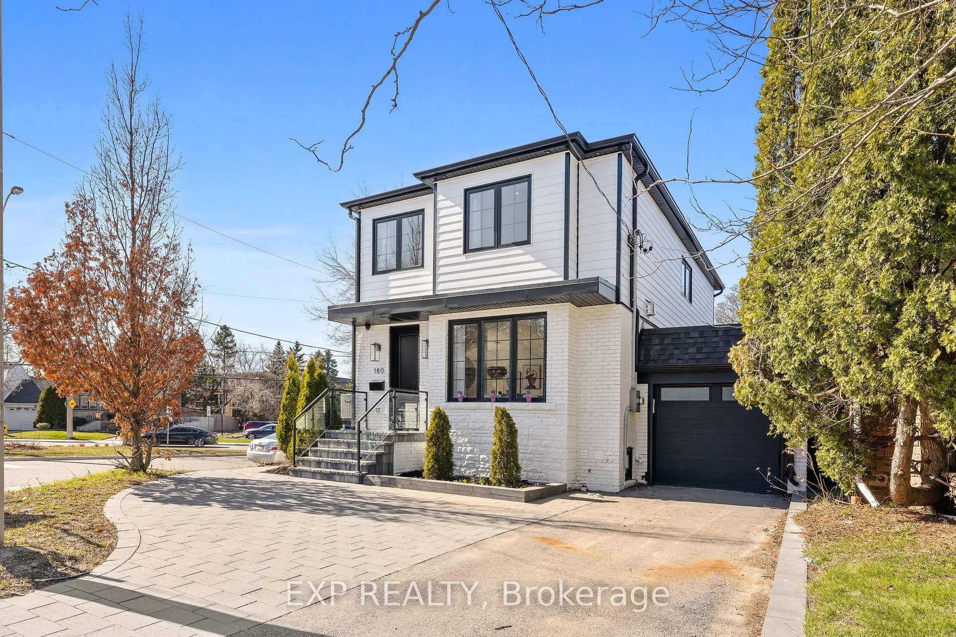 Front of 180 Glenwood Crescent