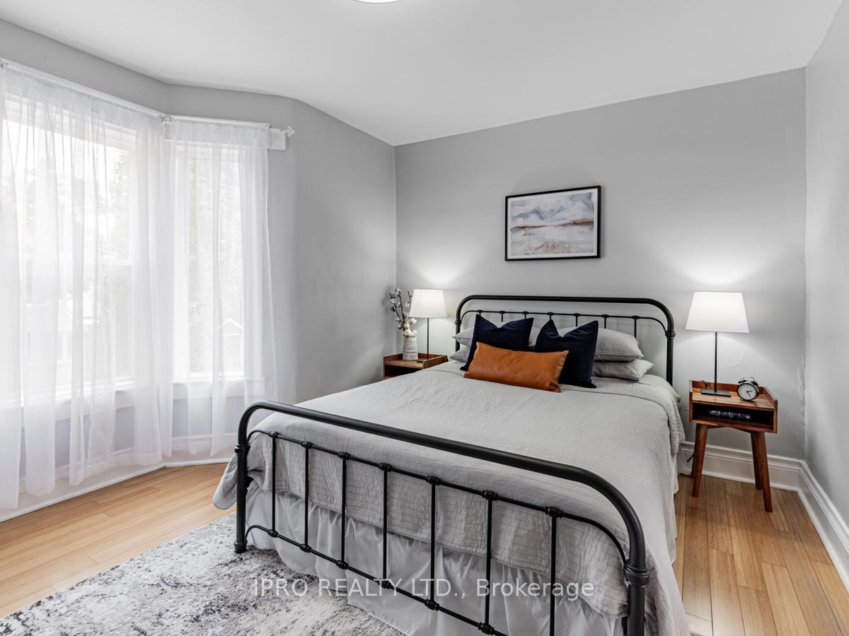 Photo 20 of 39 Bushell Avenue, Toronto, South Riverdale — HOMEH