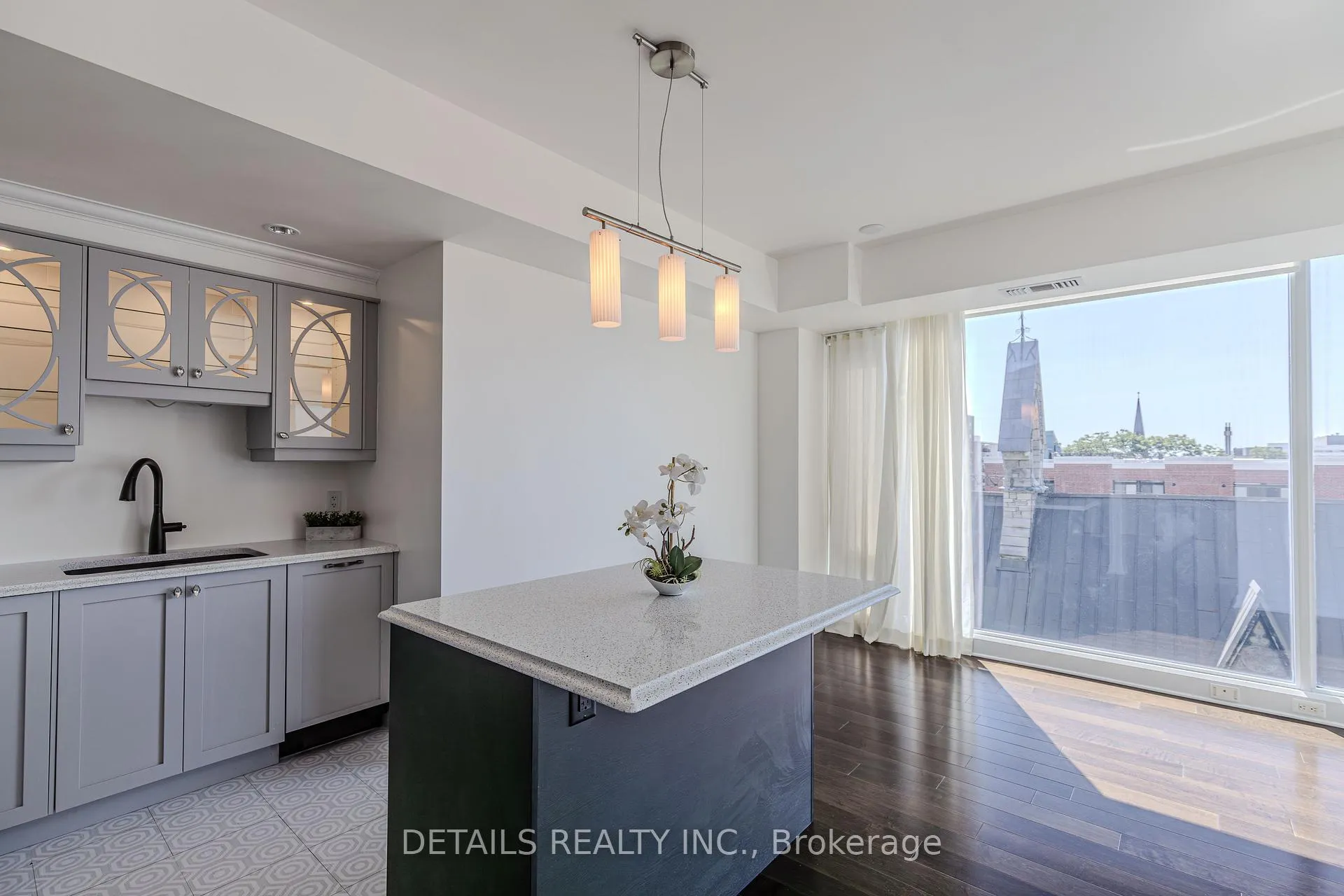 Photo 8 of Unit 717, 238 Besserer Street, Ottawa, Sandy Hill — HOMEH