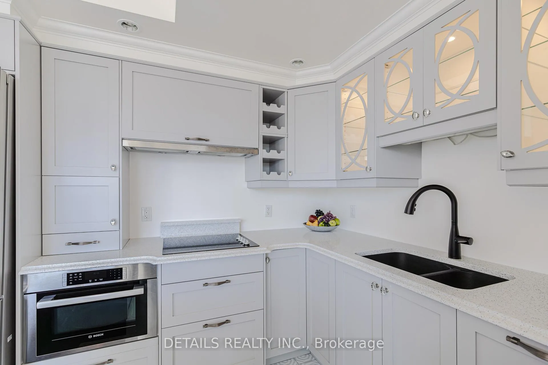 Photo 11 of Unit 717, 238 Besserer Street, Ottawa, Sandy Hill — HOMEH
