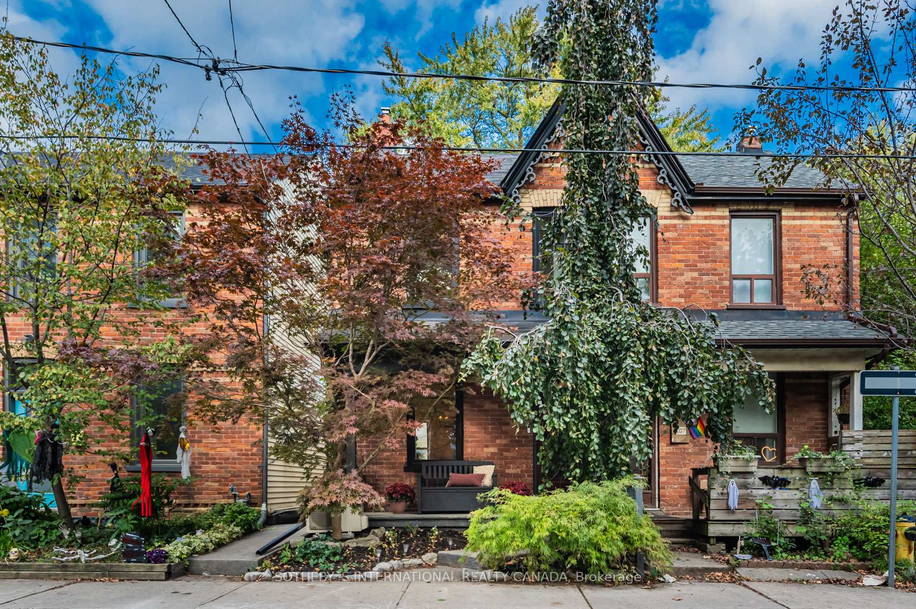 Front of 109 Hamilton Street