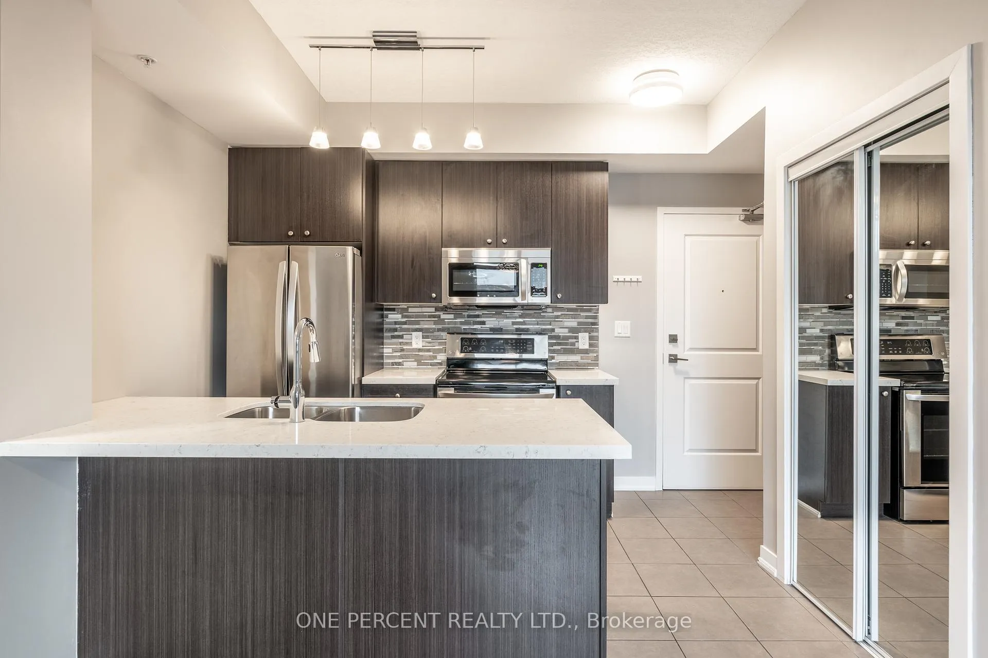 Photo 4 of Unit 304, 85 Robinson Street, Hamilton, Durand — HOMEH