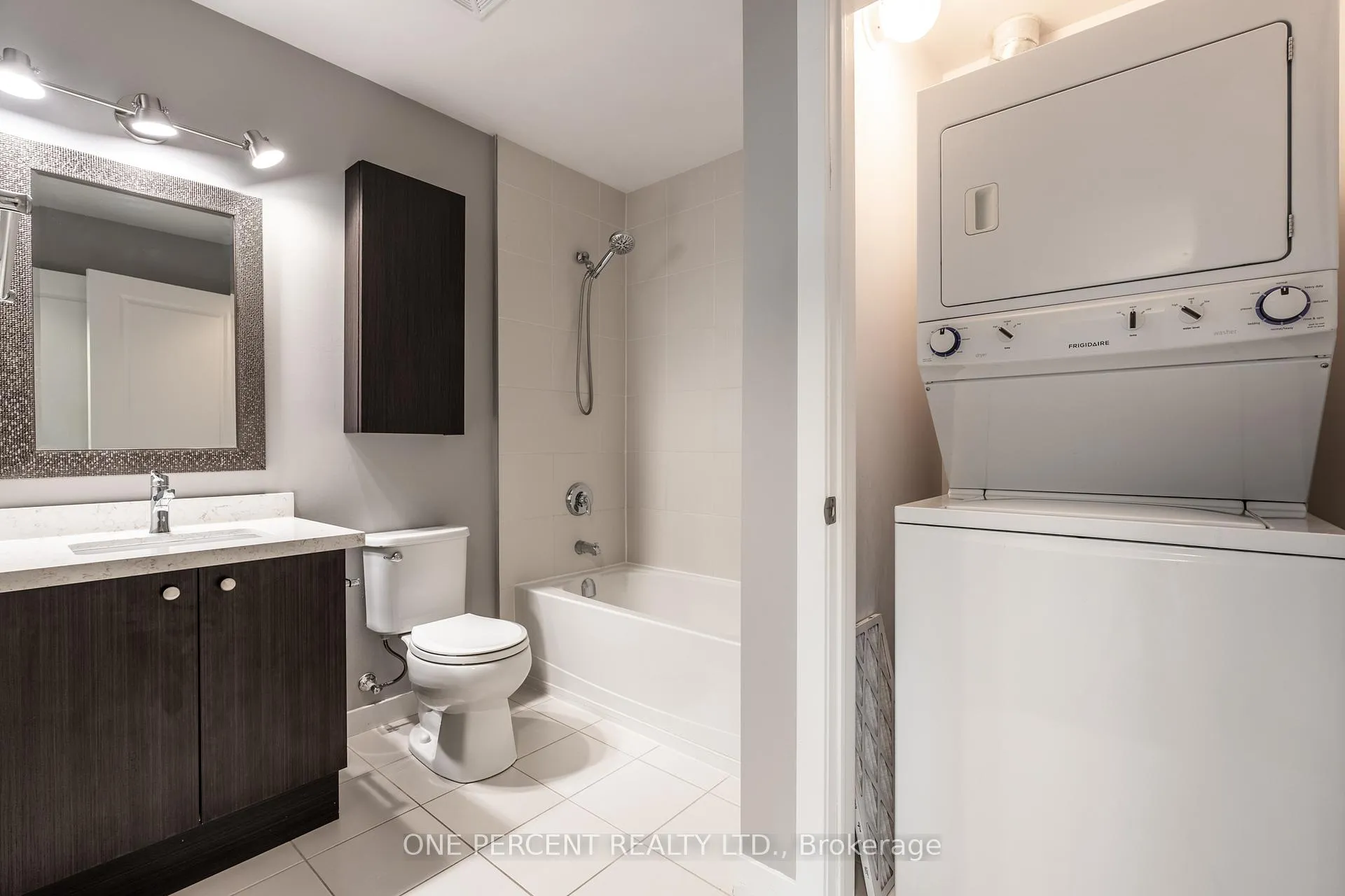 Photo 11 of Unit 304, 85 Robinson Street, Hamilton, Durand — HOMEH