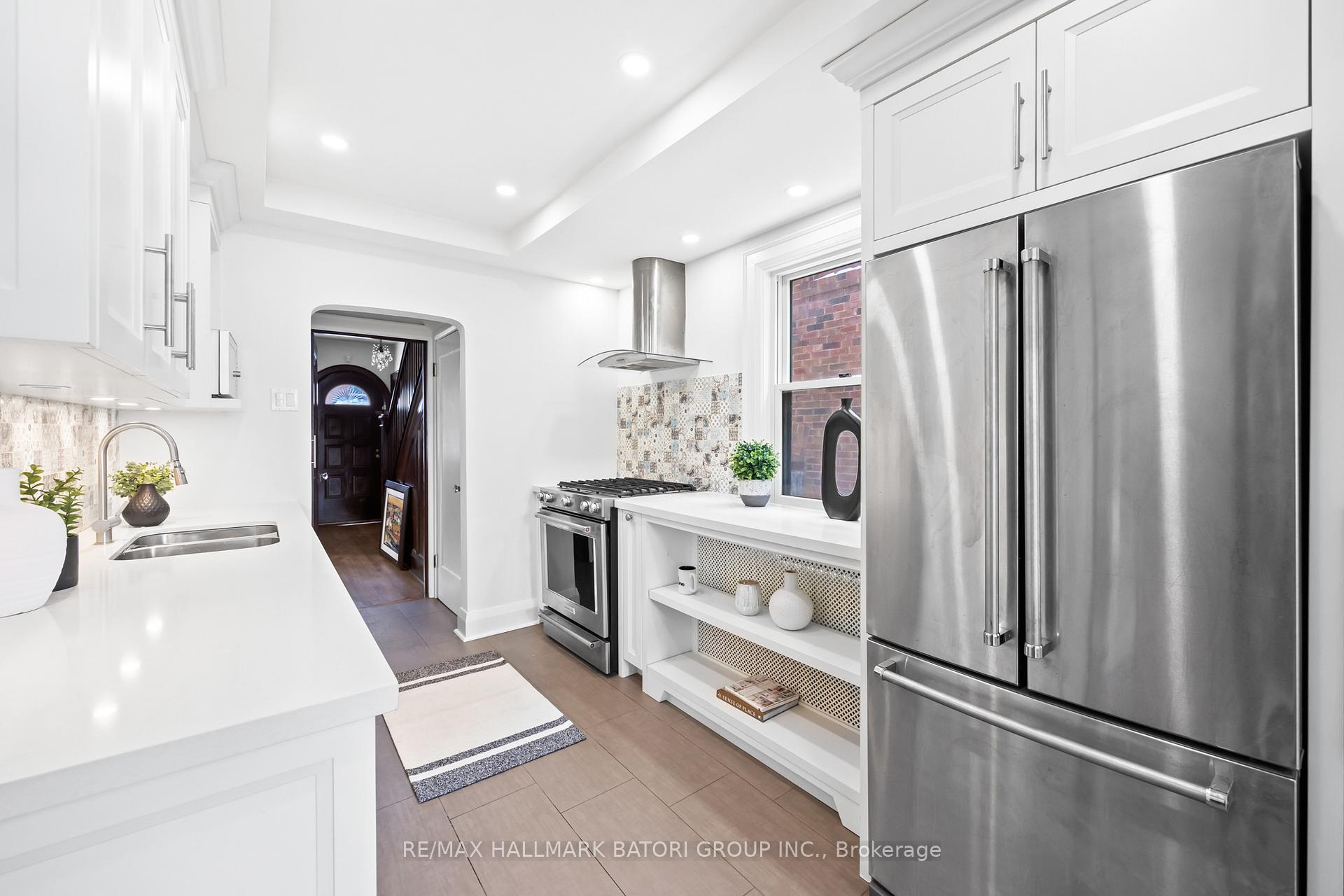 Photo 13 of 110 Heddington Avenue, Toronto, Lawrence Park South — HOMEH