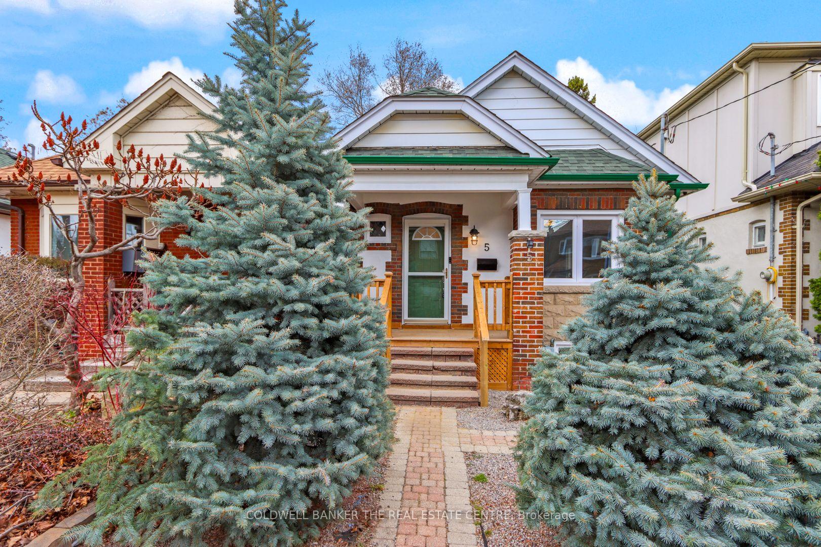 Photo 4 of 5 Pepler Avenue, Toronto, East York — HOMEH