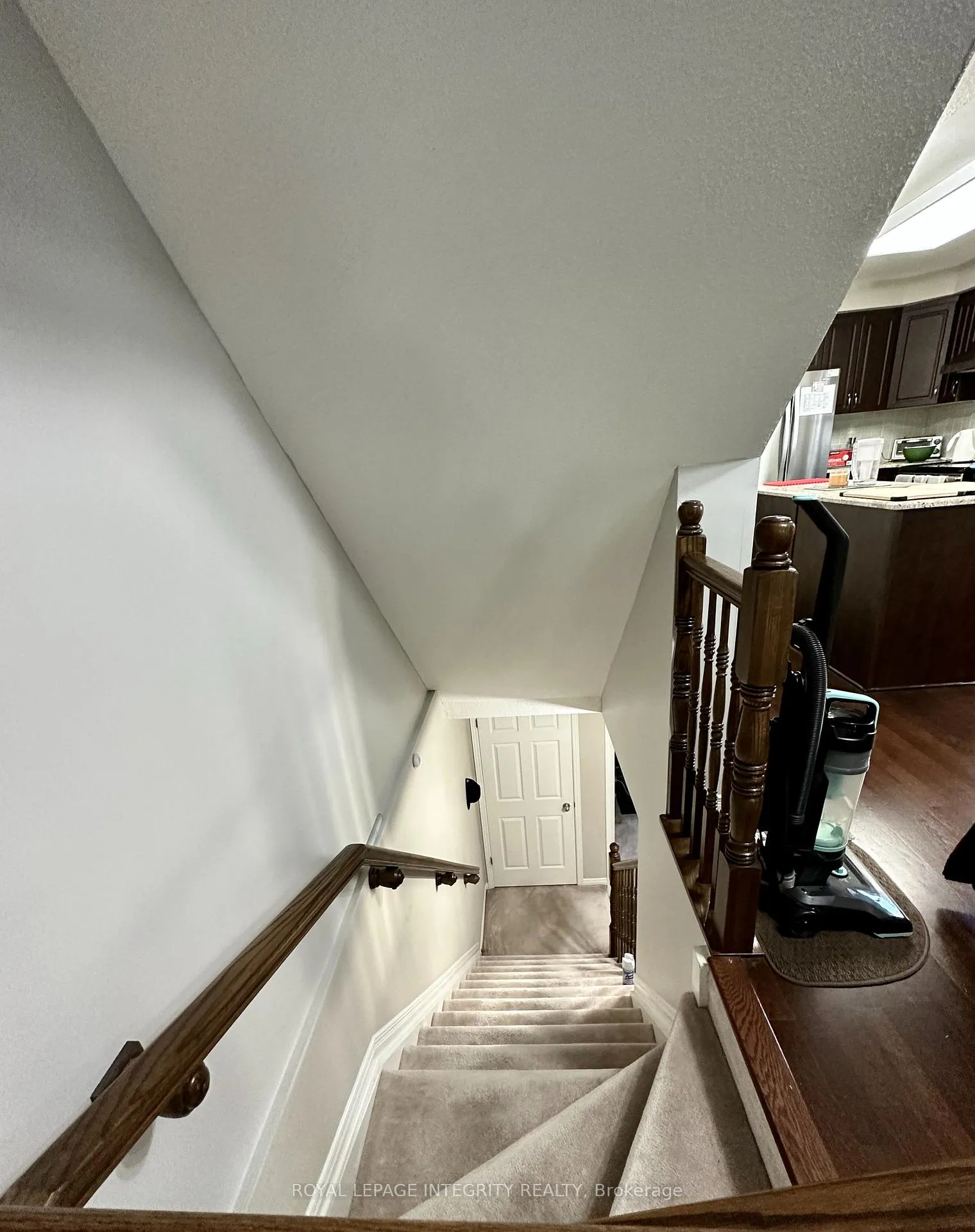 Photo 14 of Unit 6, 251 Keltie Private, Ottawa, Barrhaven - Longfields — HOMEH