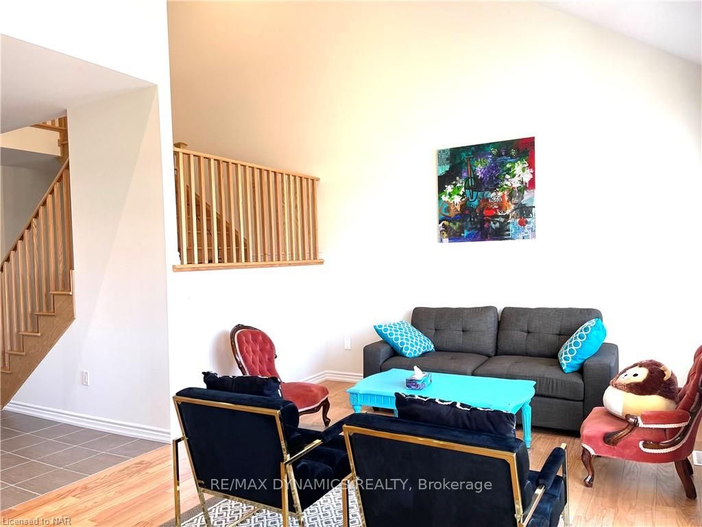 Photo 8 of 6 Explorer Way, Thorold, Rolling Meadows — HOMEH