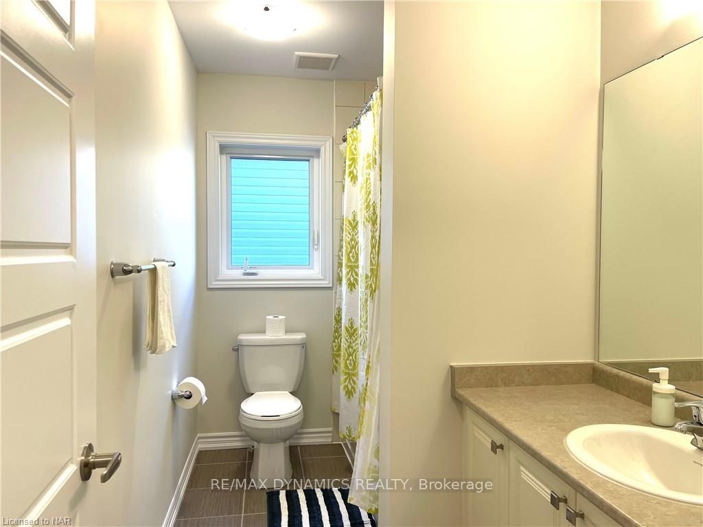 Photo 12 of 6 Explorer Way, Thorold, Rolling Meadows — HOMEH